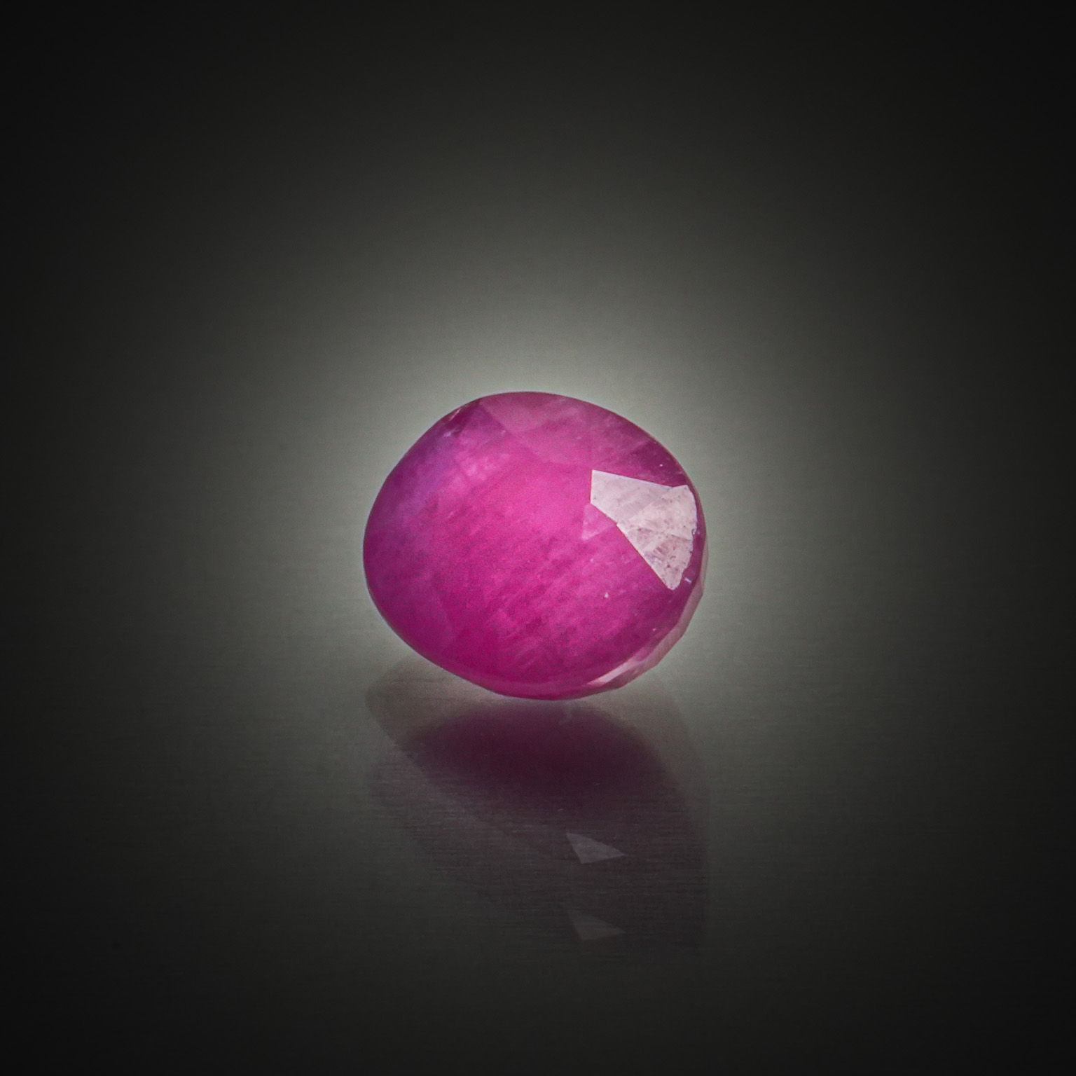 Topaze impériale coussin sur papier. - Lazuli