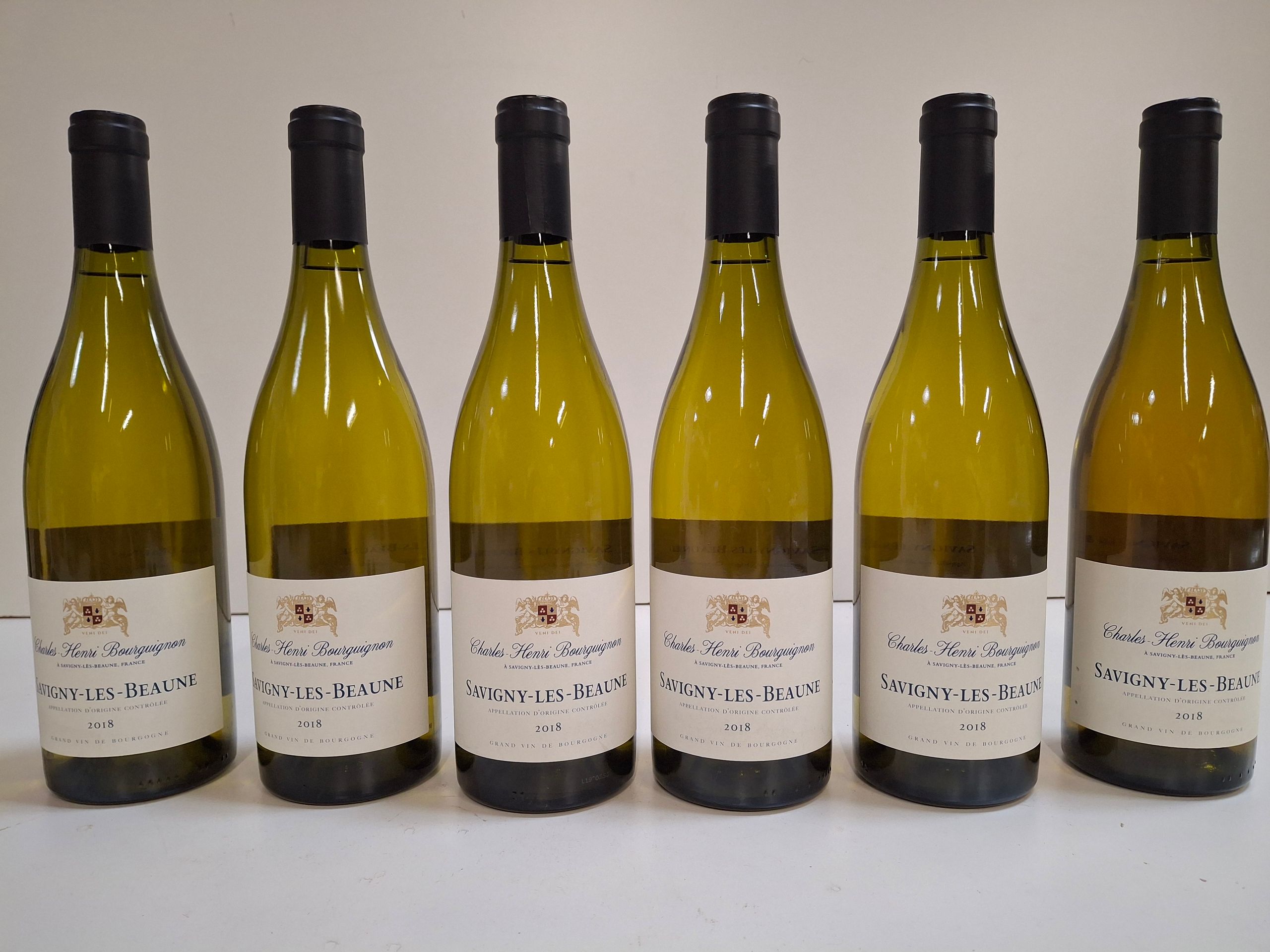 6 bouteilles Bourgogne Blanc Savigny les Beaune 2018 Domaine Charles- Henri Bourguignons, Grand Vin de Bourgogne - Lazuli