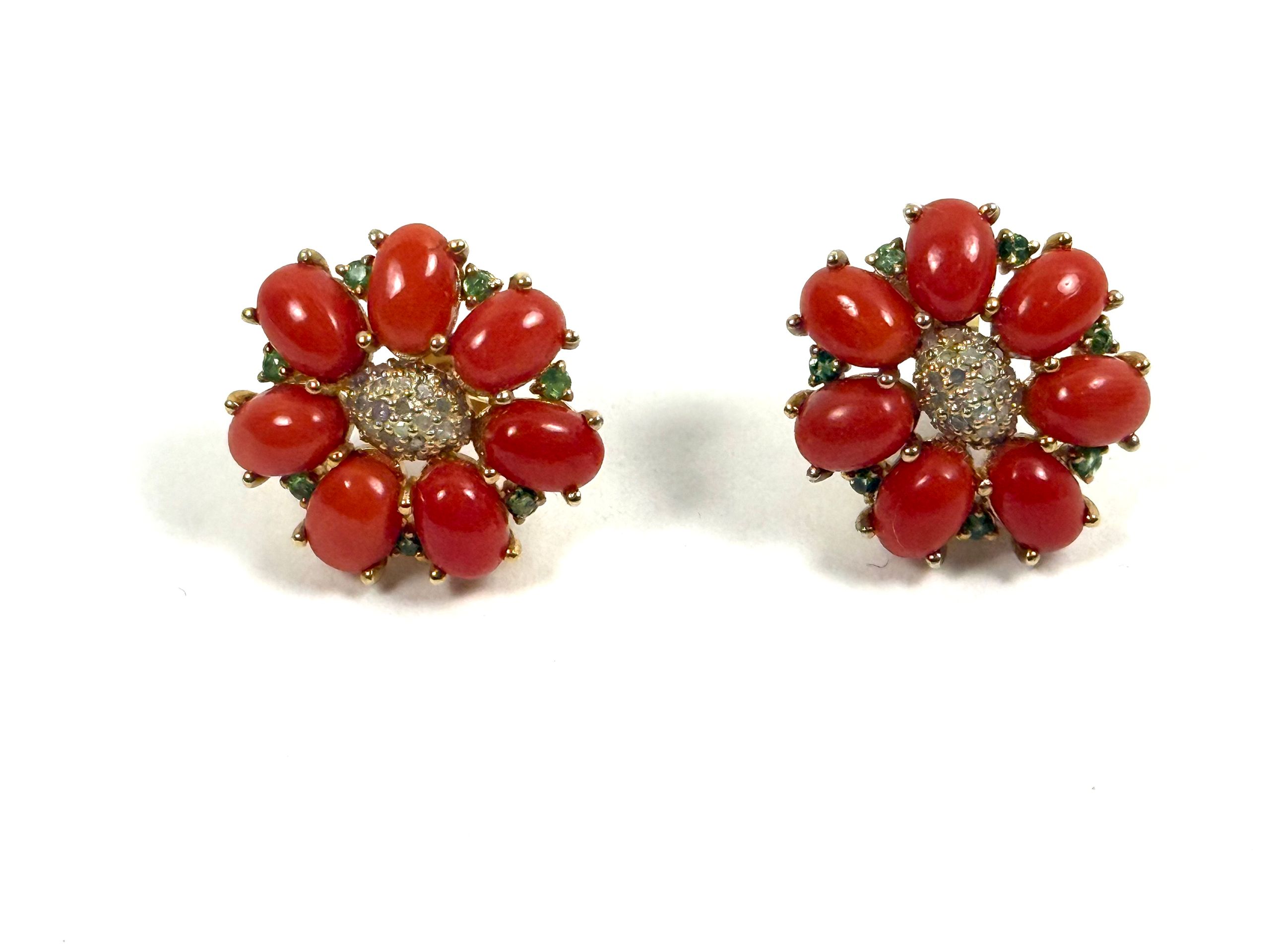 Bague ajourée en or gris (750 millièmes) ornée d&rsquo;un saphir rose rond. - Lazuli