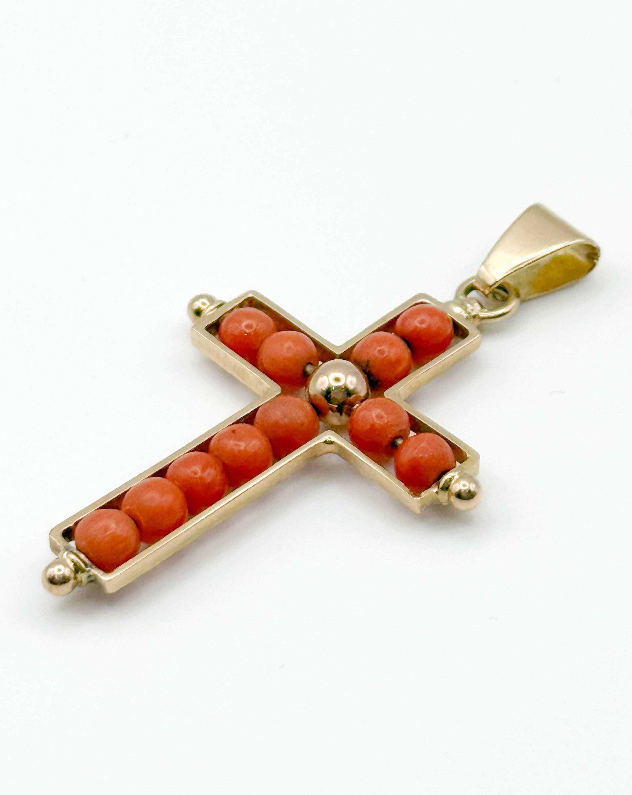 Broche croissant en argent et or jaune (750 millièmes) ornée de perles fines. - Lazuli