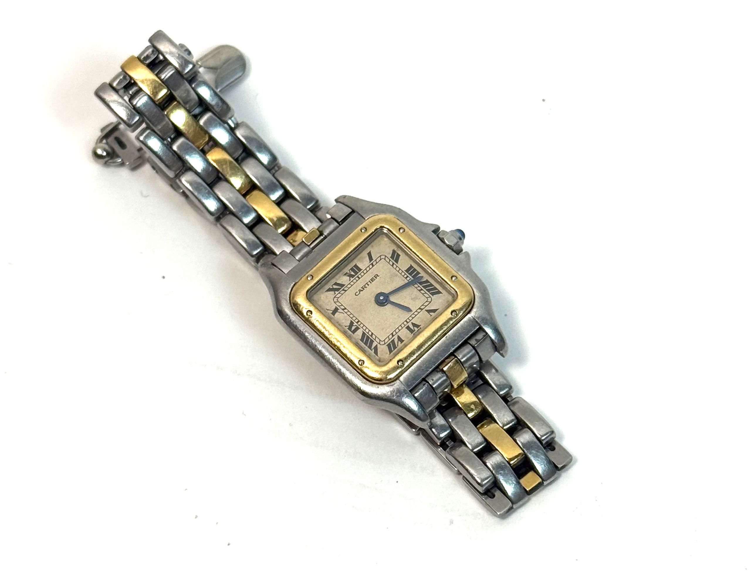 Demi-parure en or jaune (750 millièmes) ornée de grenats navettes et ronds et comprenant un pendentif et une bague. - Lazuli