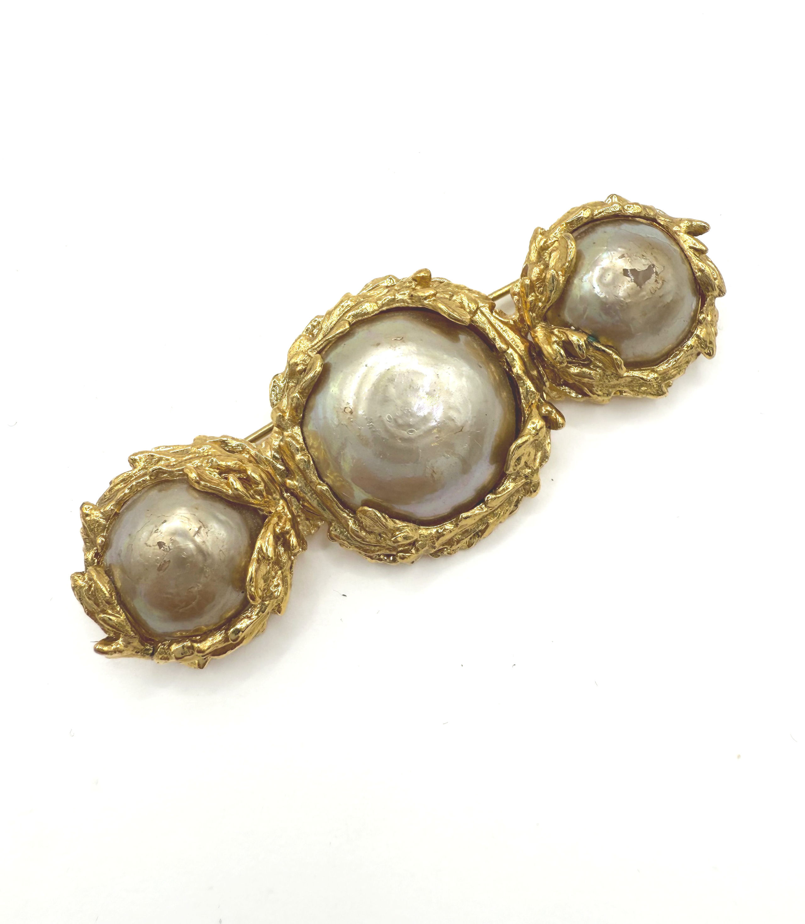 Bracelet en argent (925 millièmes) composé de disques ornés de diamants taillés en rose alternés de rubis dans un entourage de diamants. - Lazuli