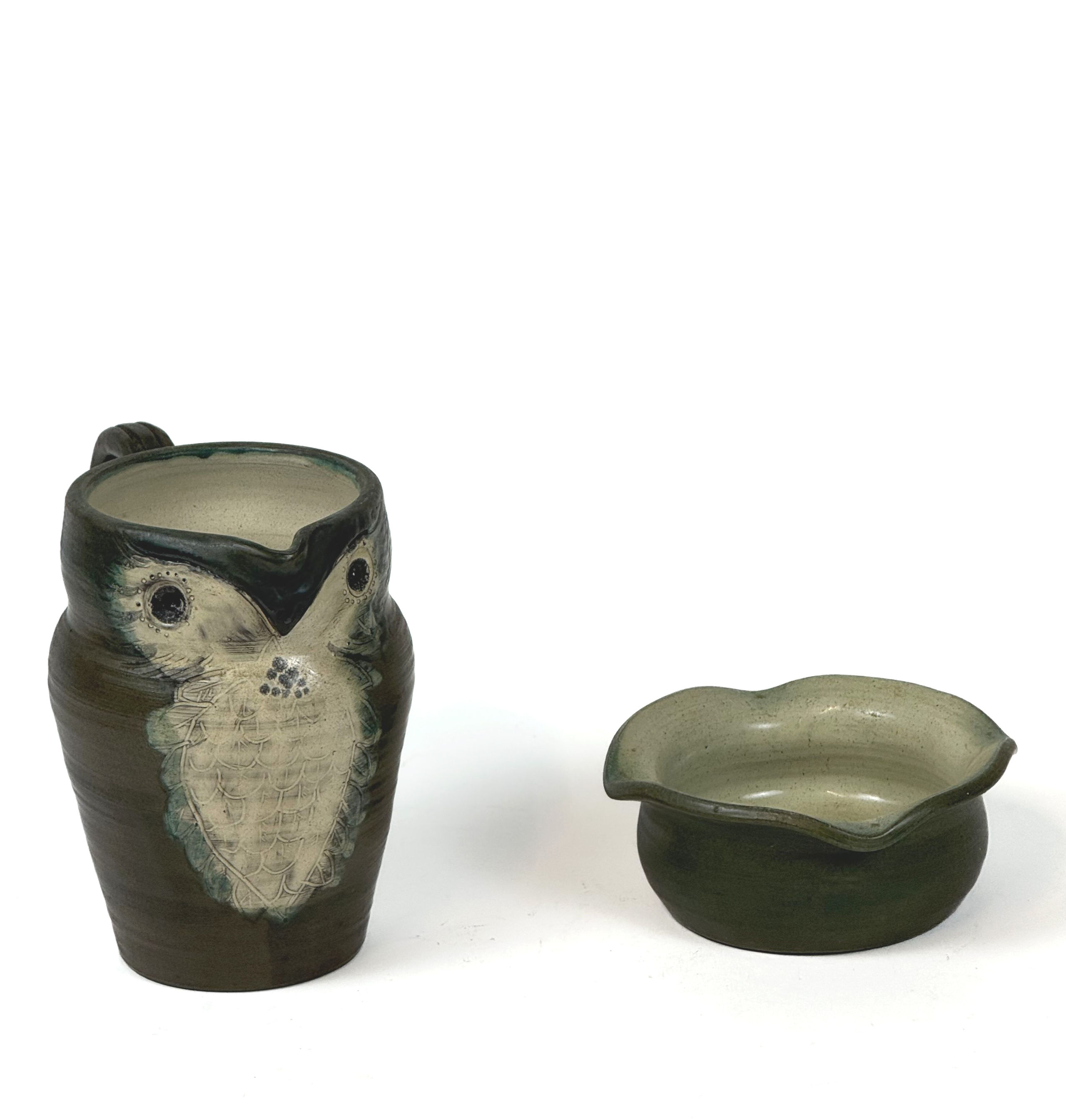 Paire de boucles d&rsquo;oreilles en or jaune (750 millièmes) stylisant une fleur. - Lazuli