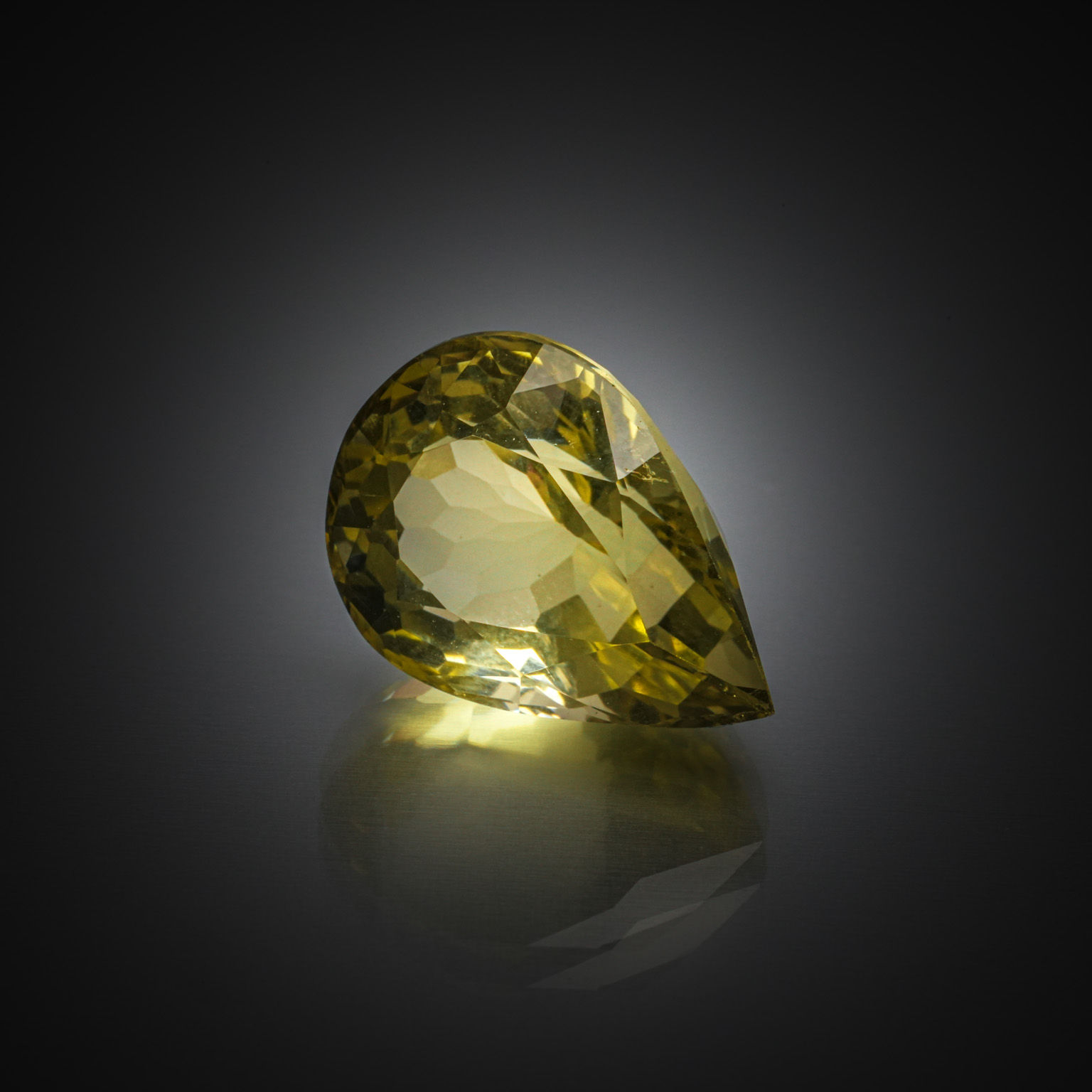 Quartz lemon poire sur papier. - Lazuli