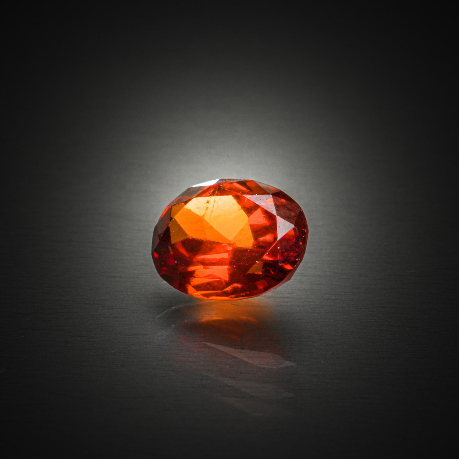 Lot de deux tourmalines ovales sur papier. - Lazuli