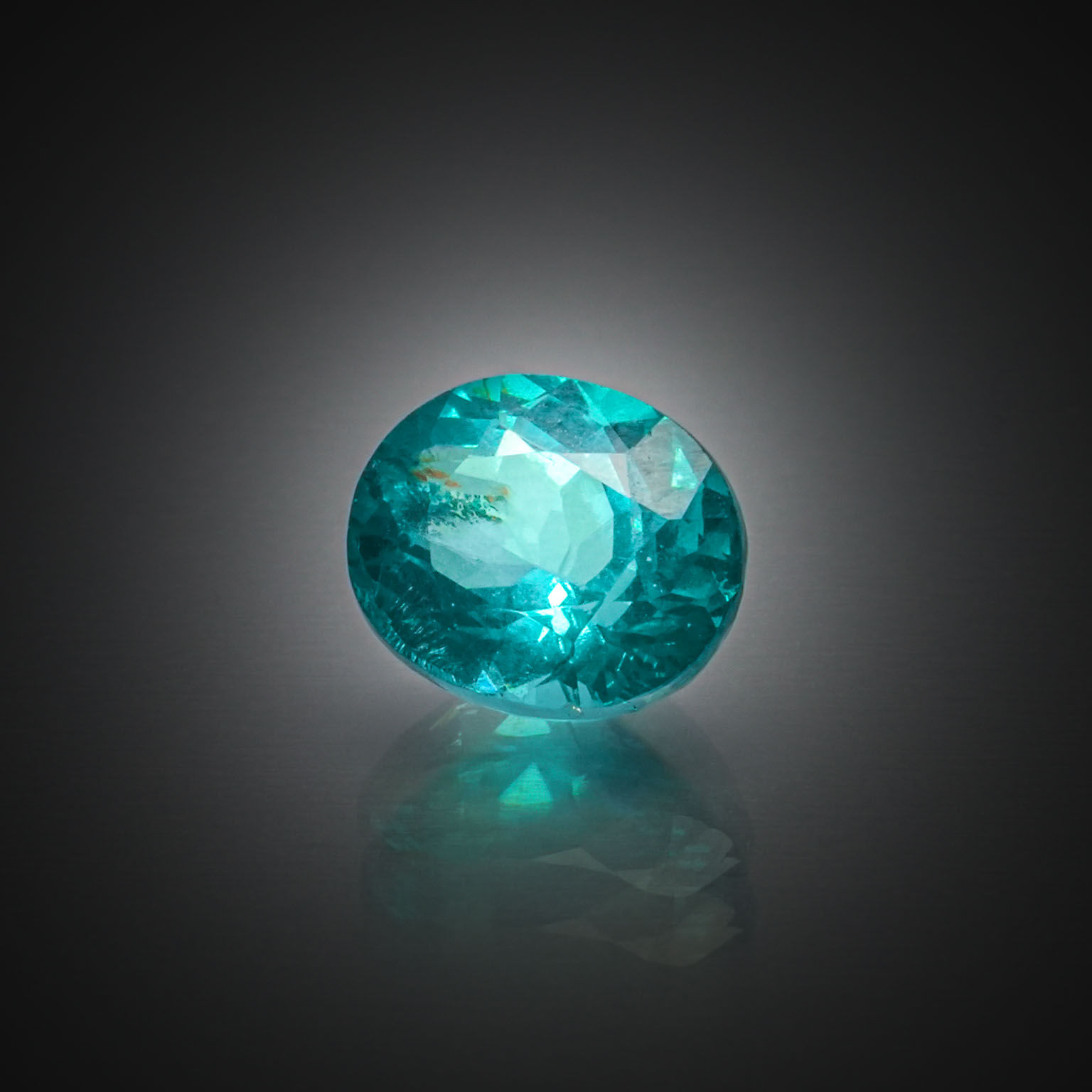 Quartz ovale cabochon sur papier. - Lazuli