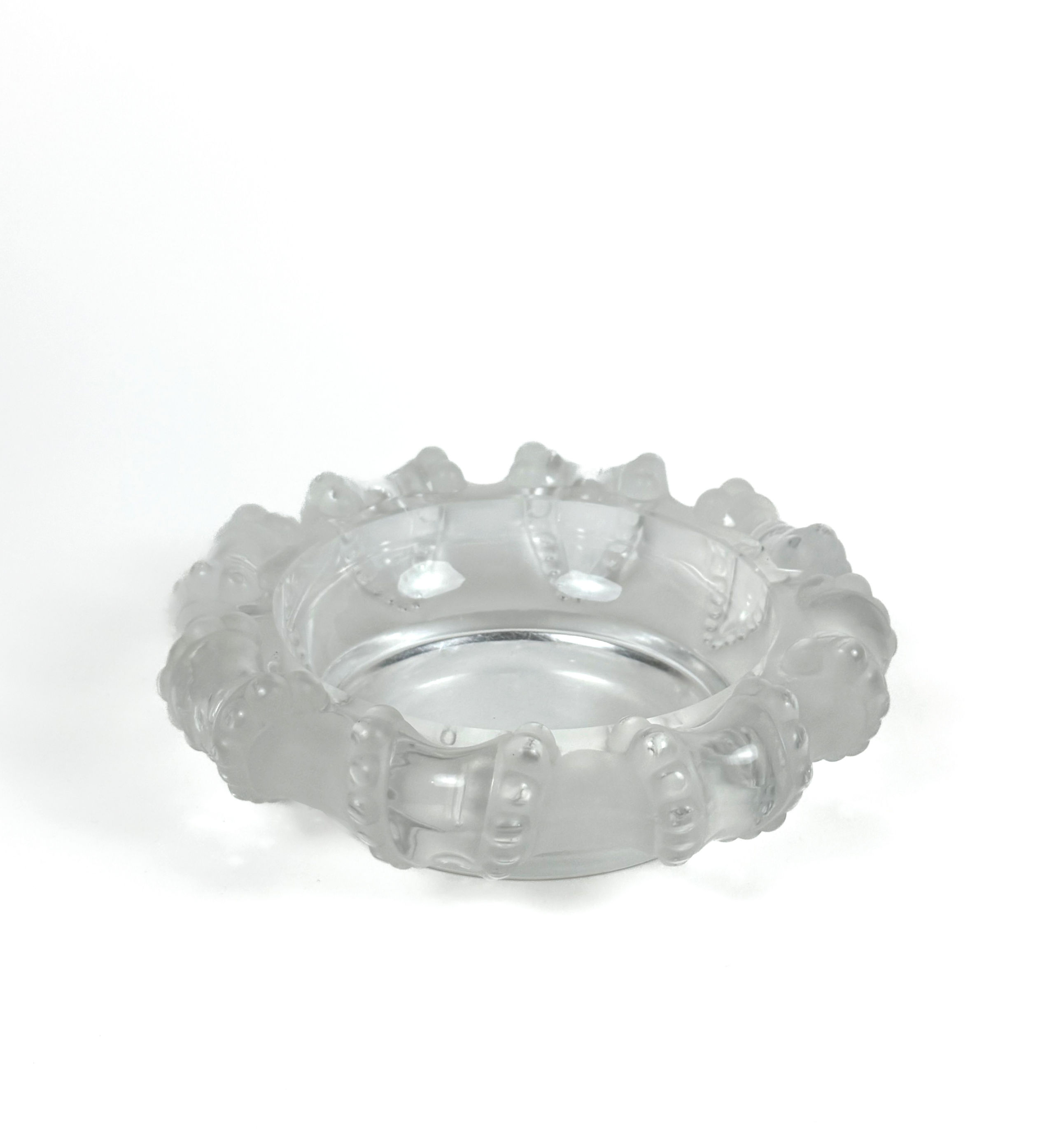 Solitaire en or jaune (750 millièmes) orné d&rsquo;un diamant taille coussin accompagné d&rsquo;un rapport d&rsquo;analyse du GIA datant du 2 juin 2021 indiquant : - Lazuli