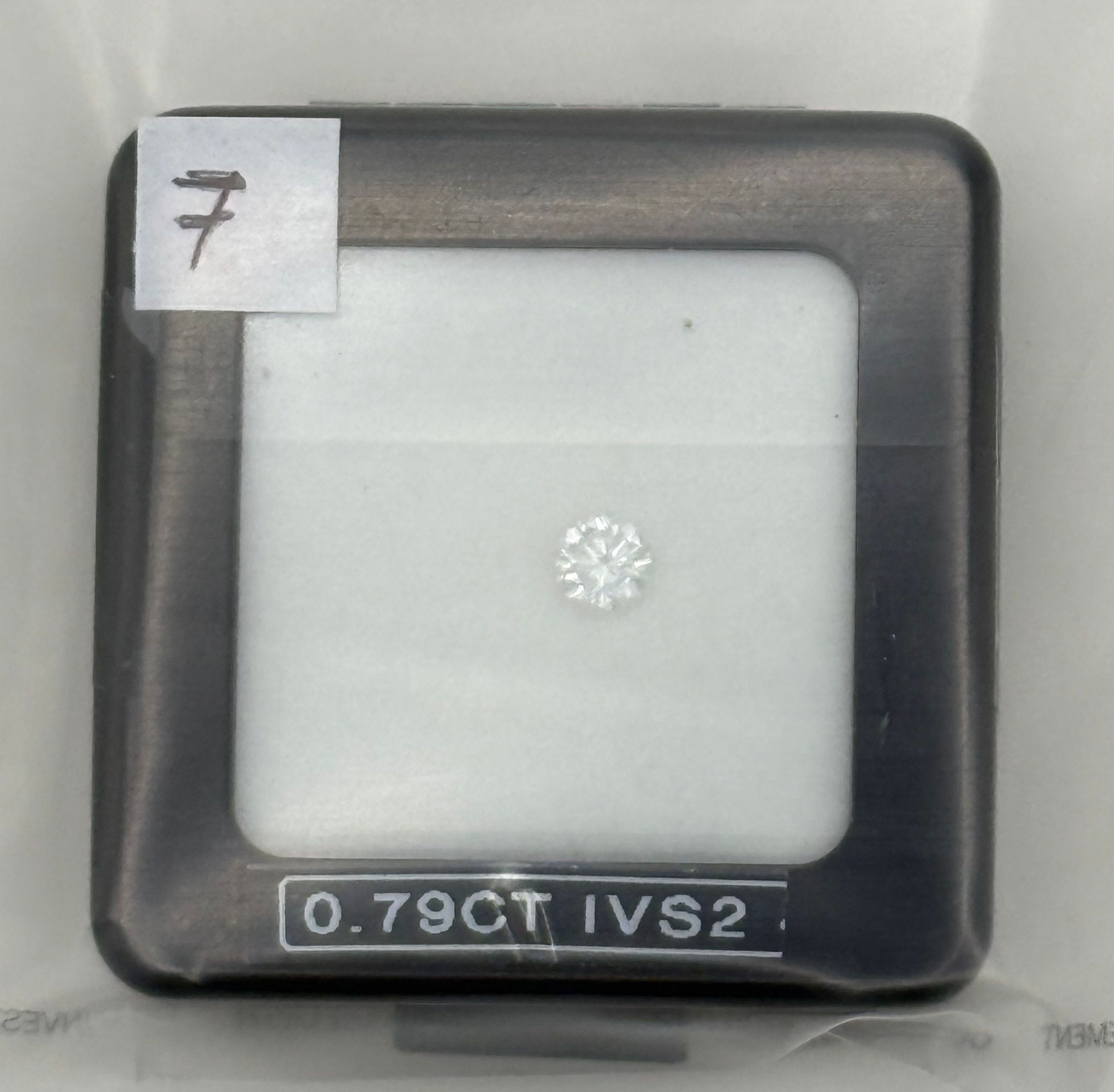 Epingle à cravate ornée d&rsquo;un denier de Trajan en argent, la monture et l&rsquo;épingle en or rose (750 millièmes). - Lazuli