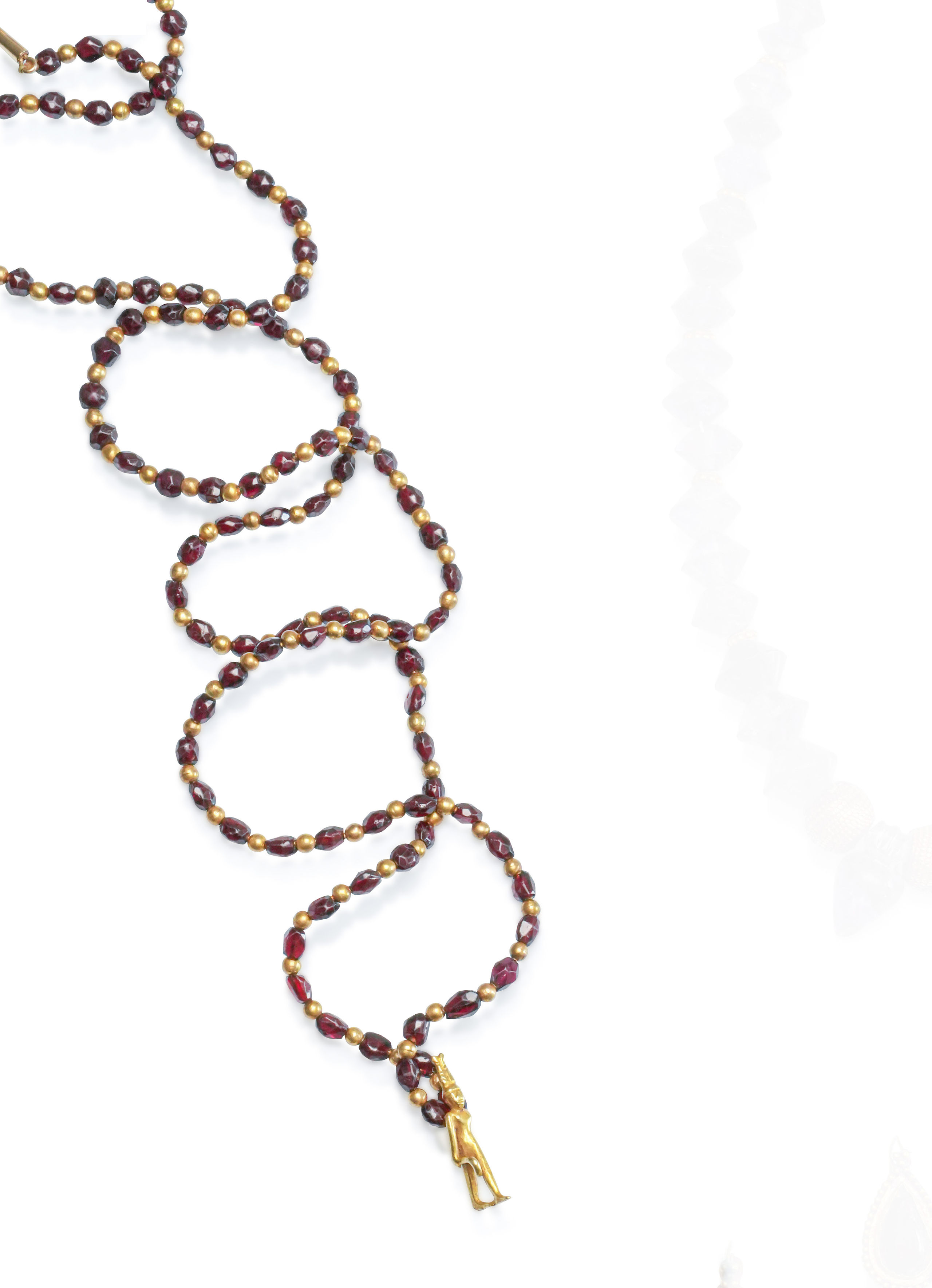 Monture de bague en or gris (750 millièmes) ornée de brillants en entourage et en lignes. Le chaton en serti griffes. - Lazuli