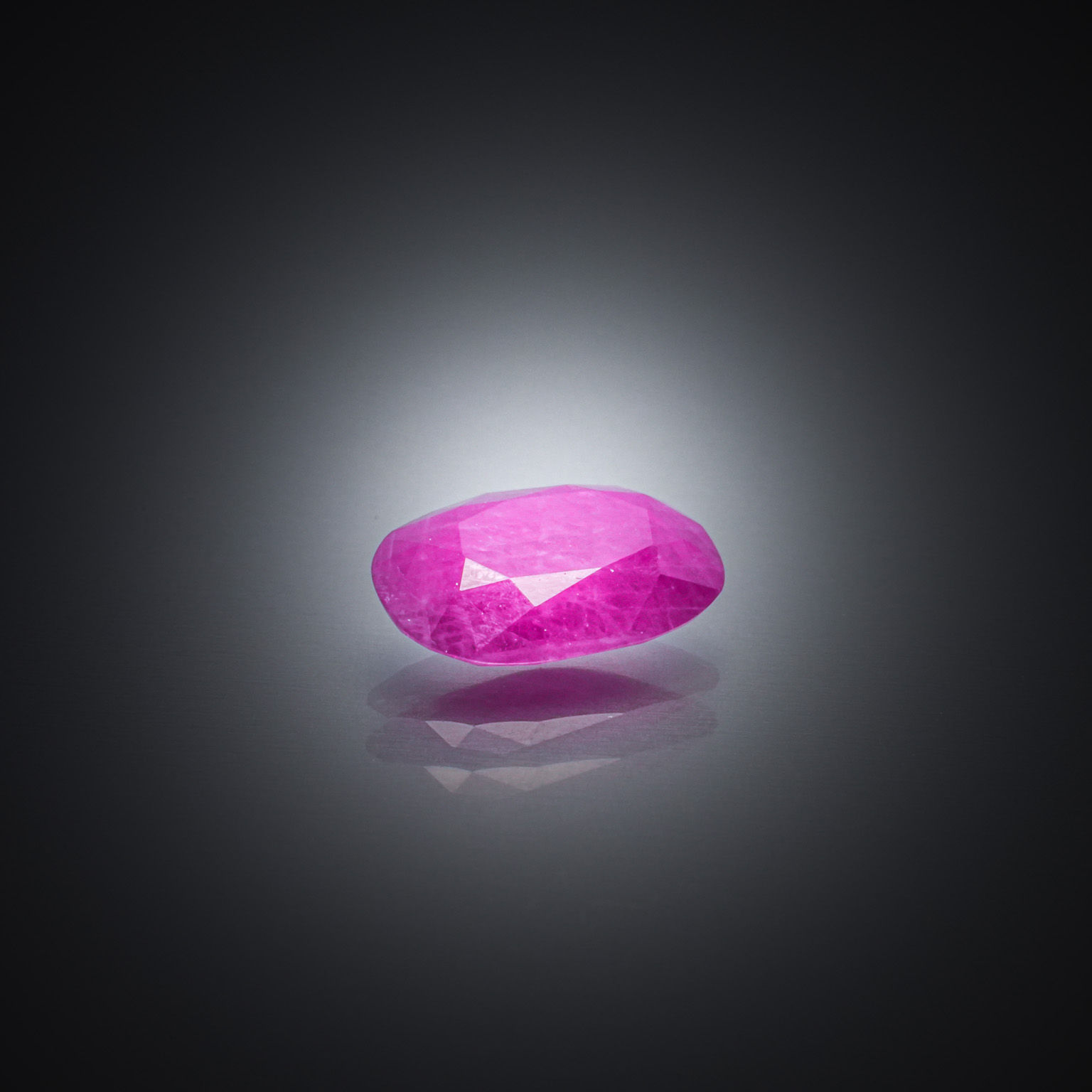 Tourmaline jaune trillion sur papier. - Lazuli