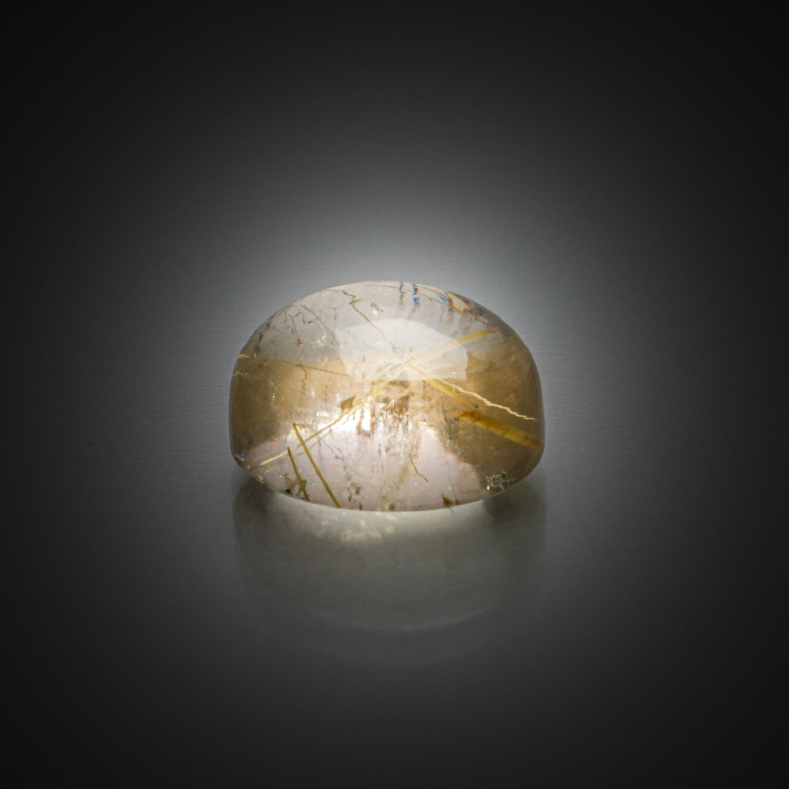 Quartz fumé rond sur papier. - Lazuli