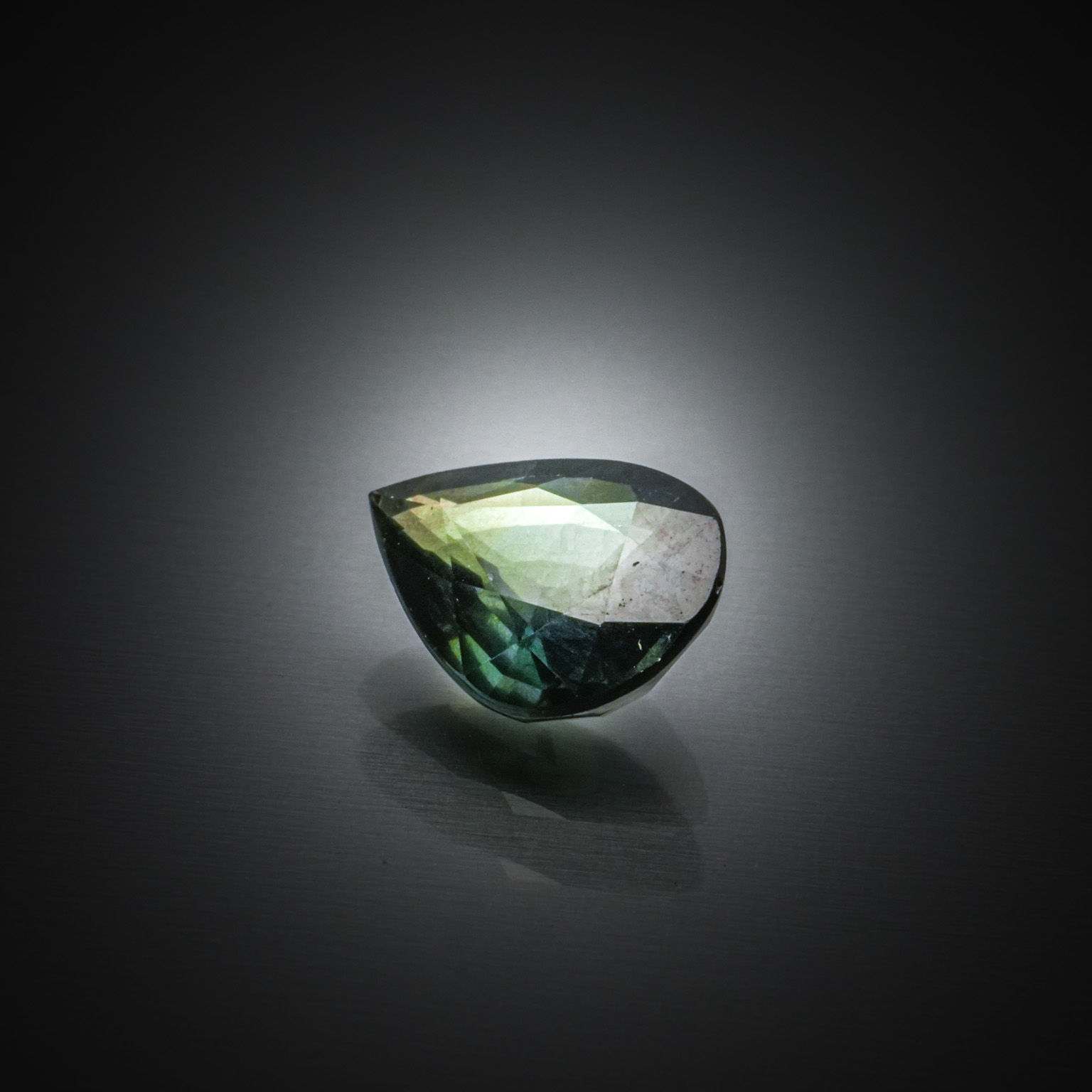 Quartz fumé sur papier. - Lazuli