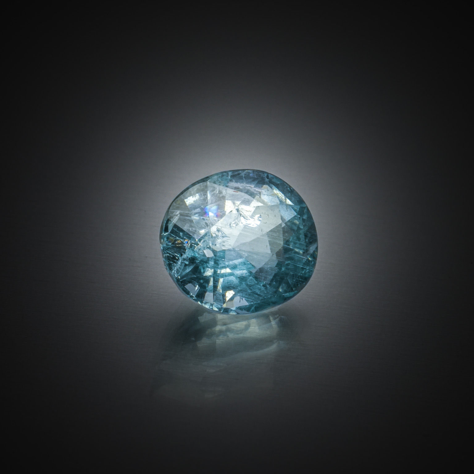 Lot de quatre améthystes ovales sur papier. - Lazuli