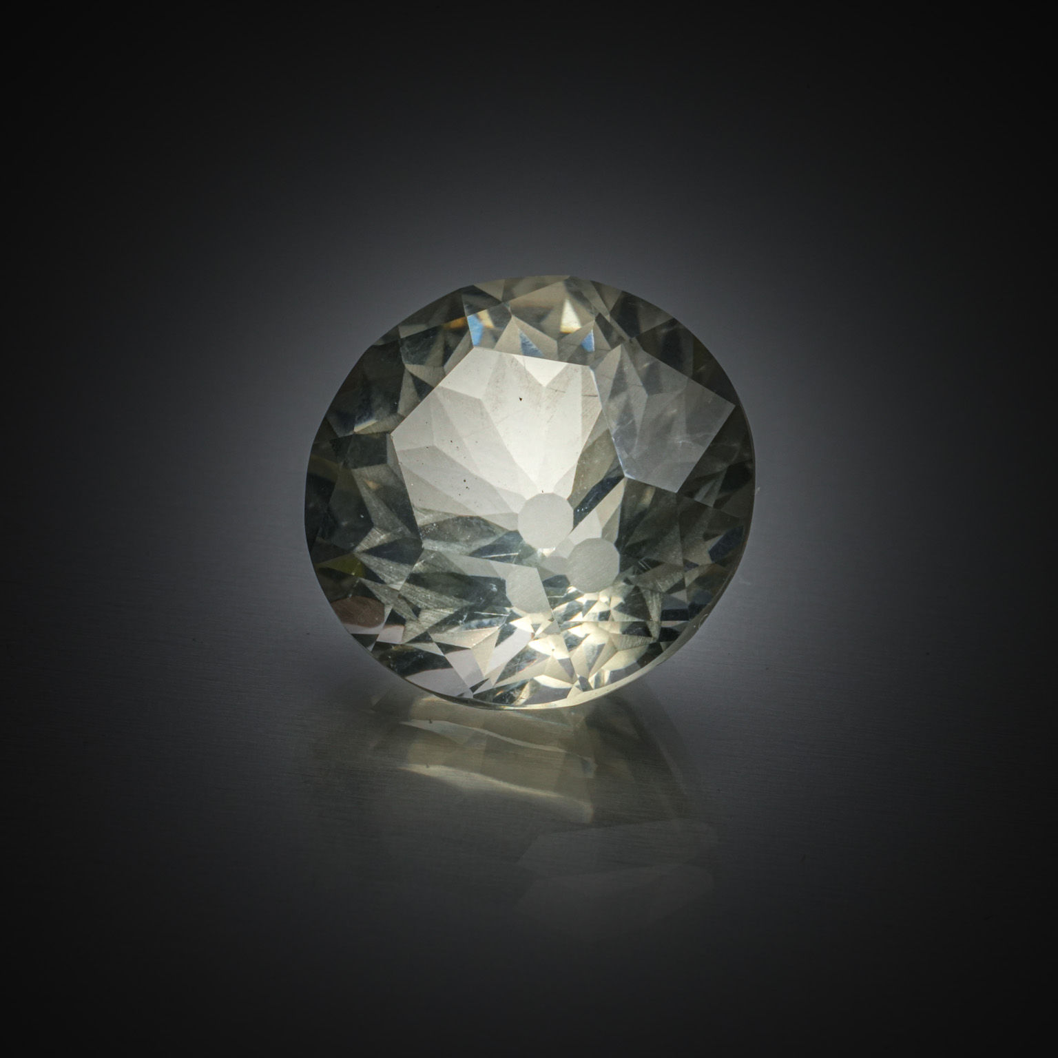 Topaze impériale coeur sur papier. - Lazuli