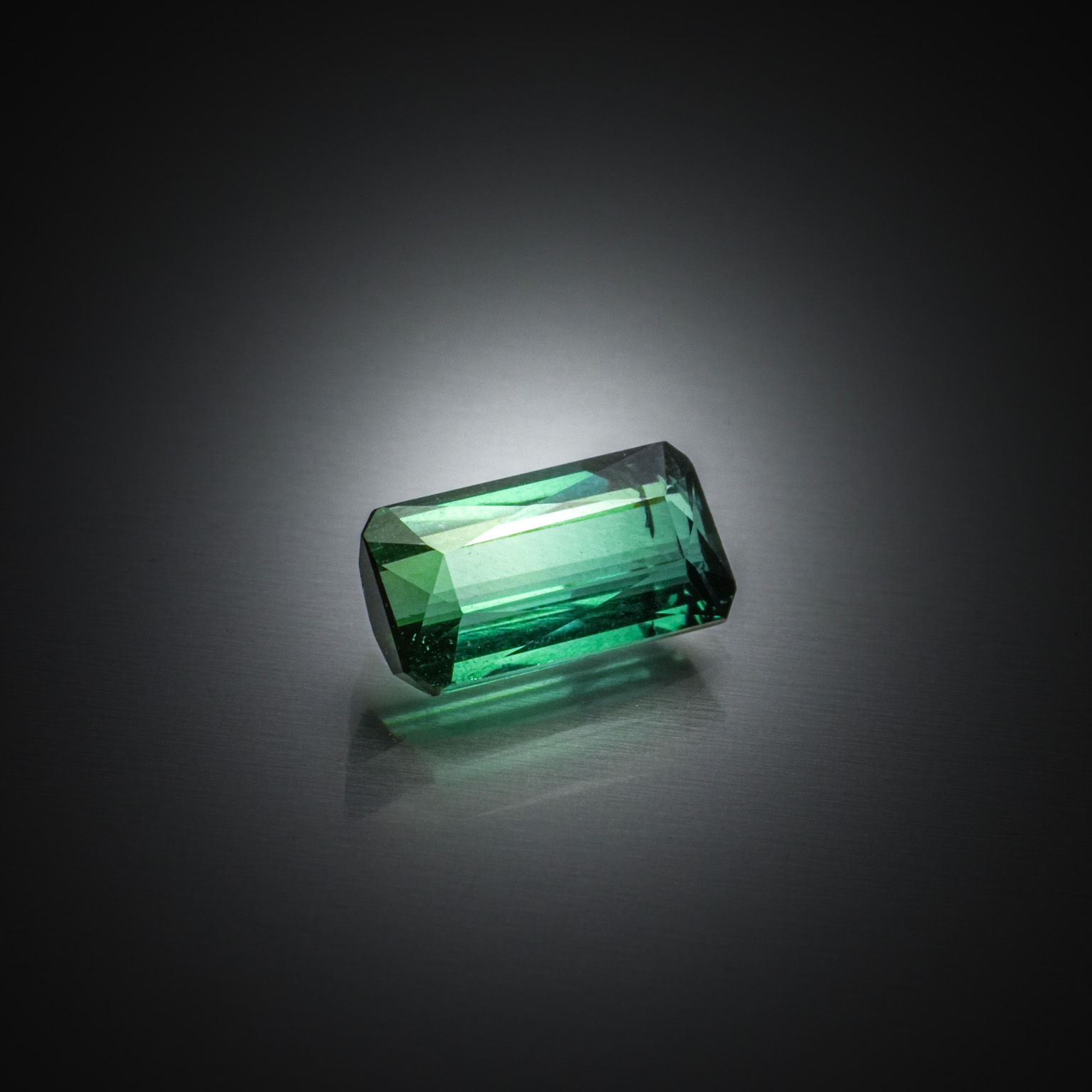 Appairage d&rsquo;opales rondes cabochons sur papier. - Lazuli