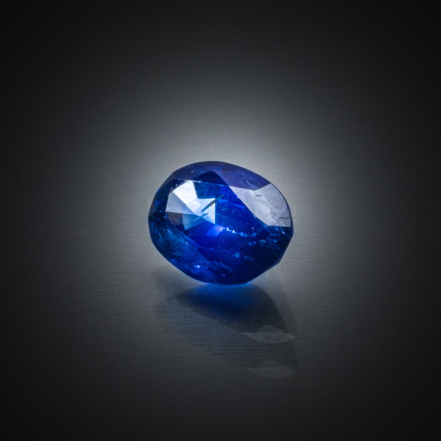 Appairage d&rsquo;améthystes ovales sur papier. - Lazuli