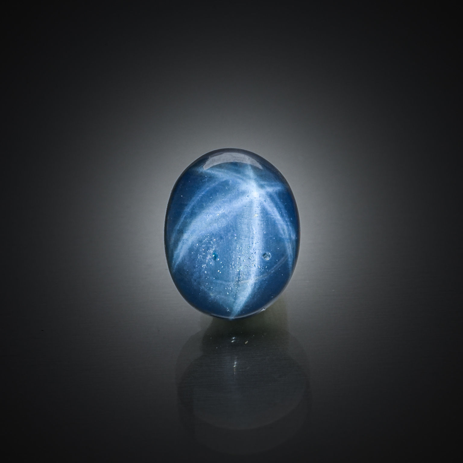 Améthyste poire sur papier. - Lazuli