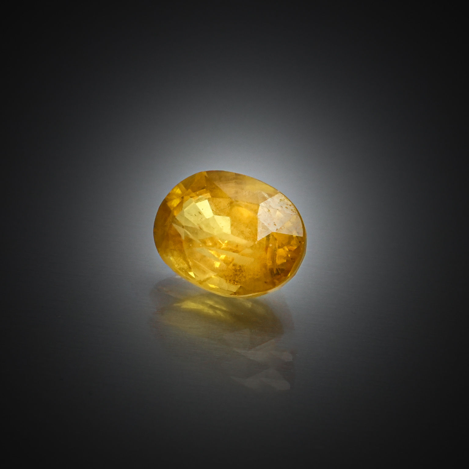 Prasiolite (light) ronde sur papier. - Lazuli