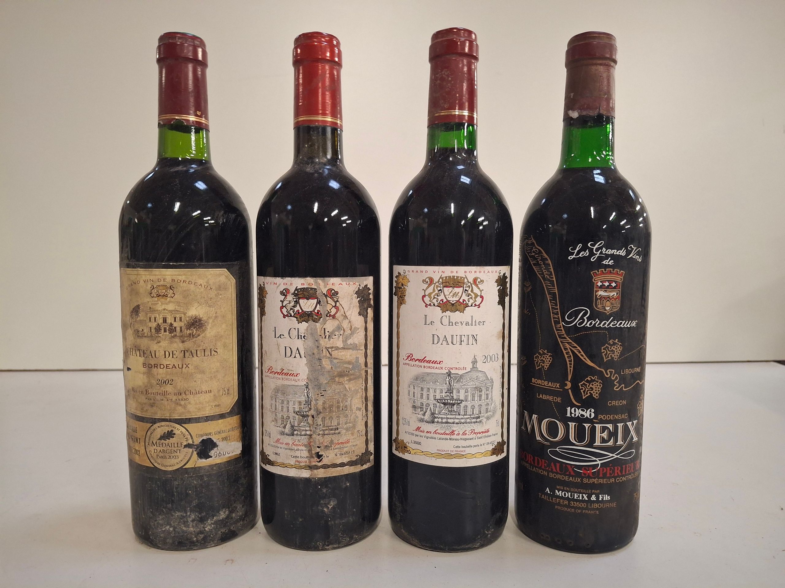 Bouteilles Saint Emilion Grand Cru 2017 Château Godeau, L’eau de Godeau Famille Floriscone, propriétaire récoltant - Lazuli