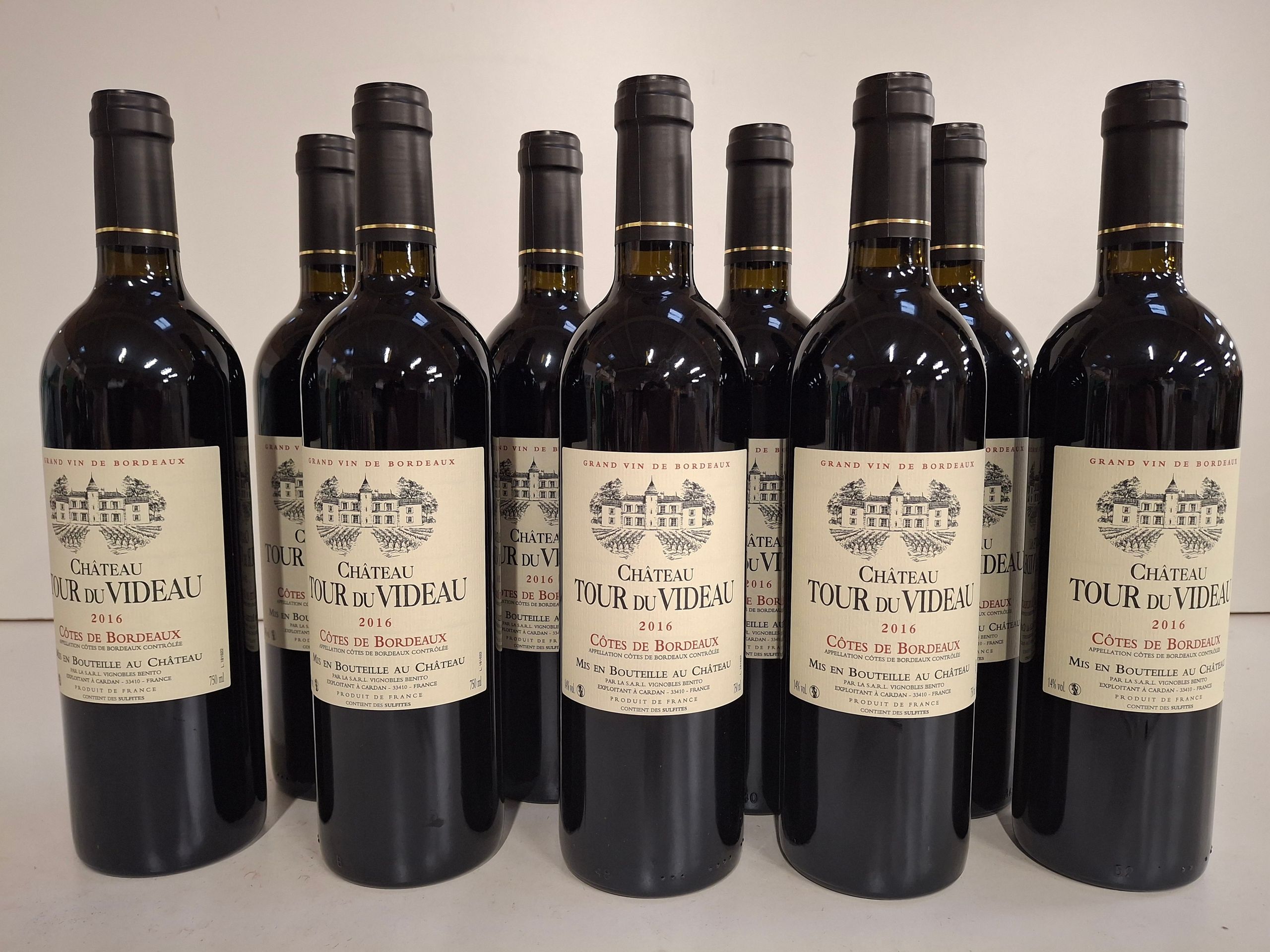 Lot de 3 bouteilles : – 1 Château des Valentons Canteloup 2014 Bordeaux - Lazuli