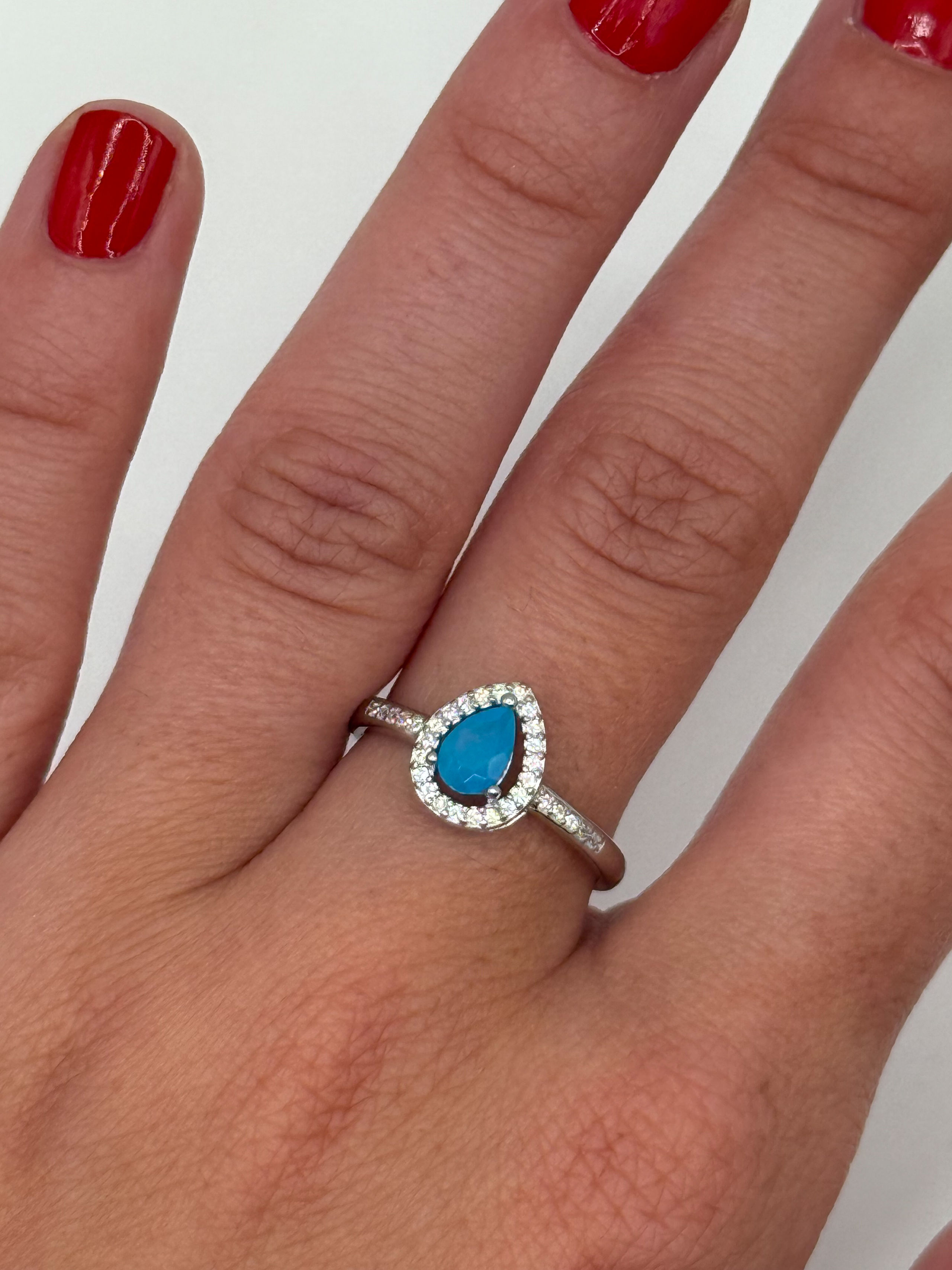 Bague fleur en argent (925 millième) ornée de sept améthystes rondes. - Lazuli