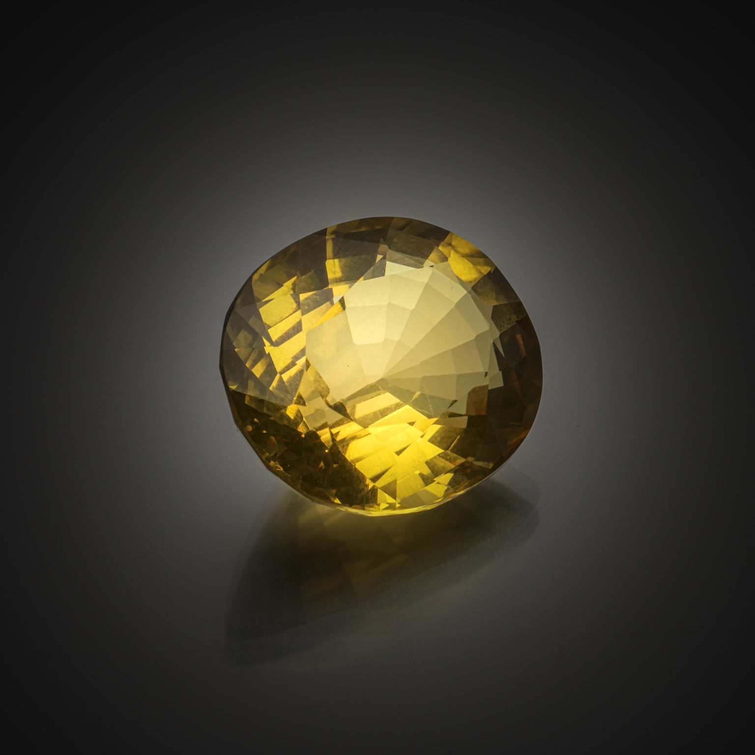 Quartz mystique rond sur papier. - Lazuli