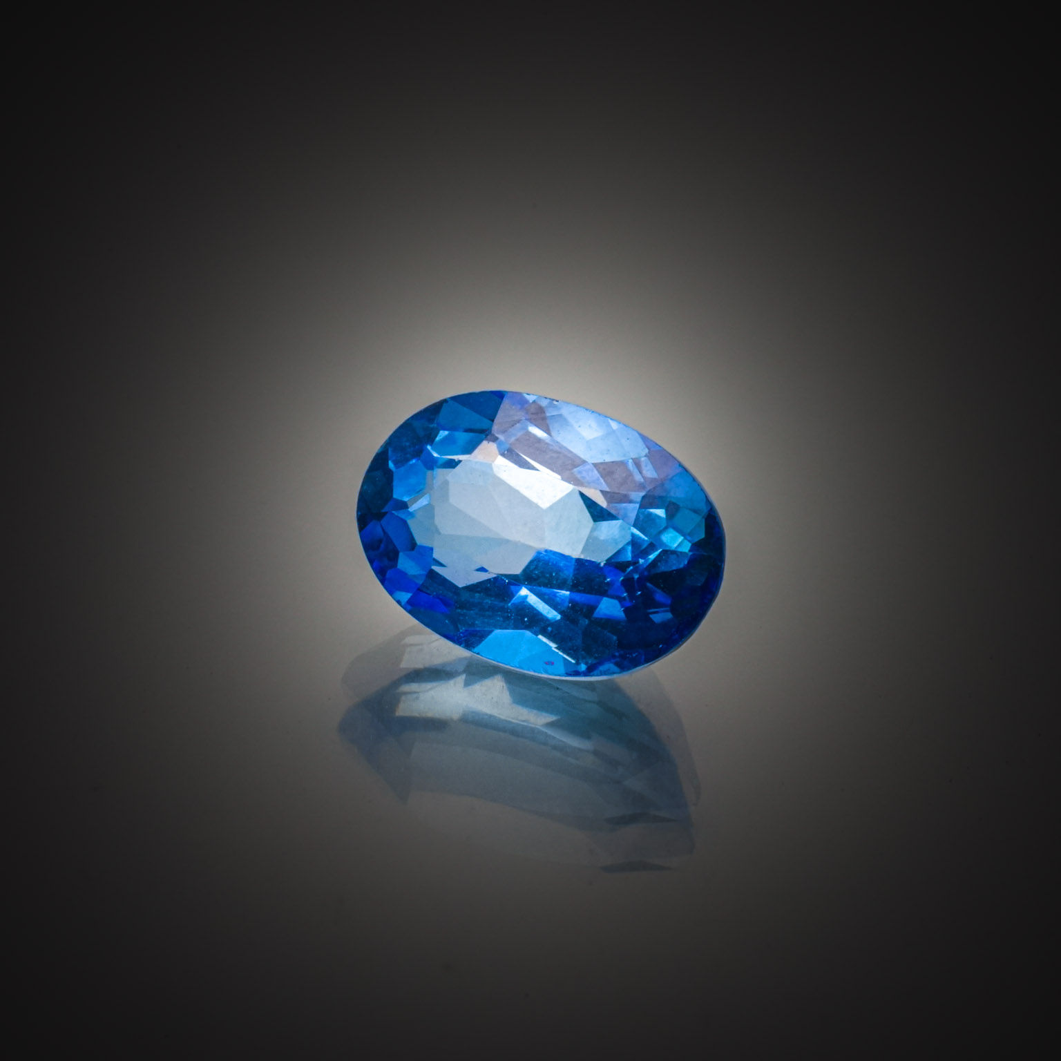 Grenat grossulaire brut sur papier. - Lazuli
