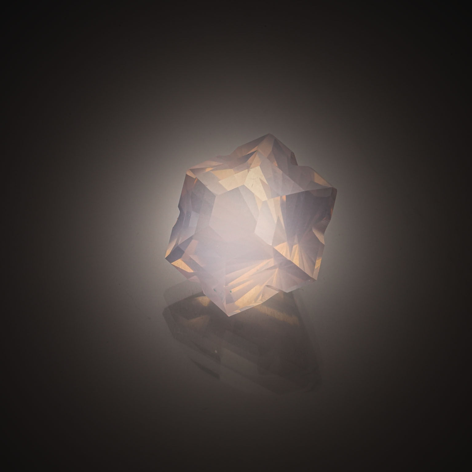 Lot d&rsquo;émeraudes sur papier. - Lazuli