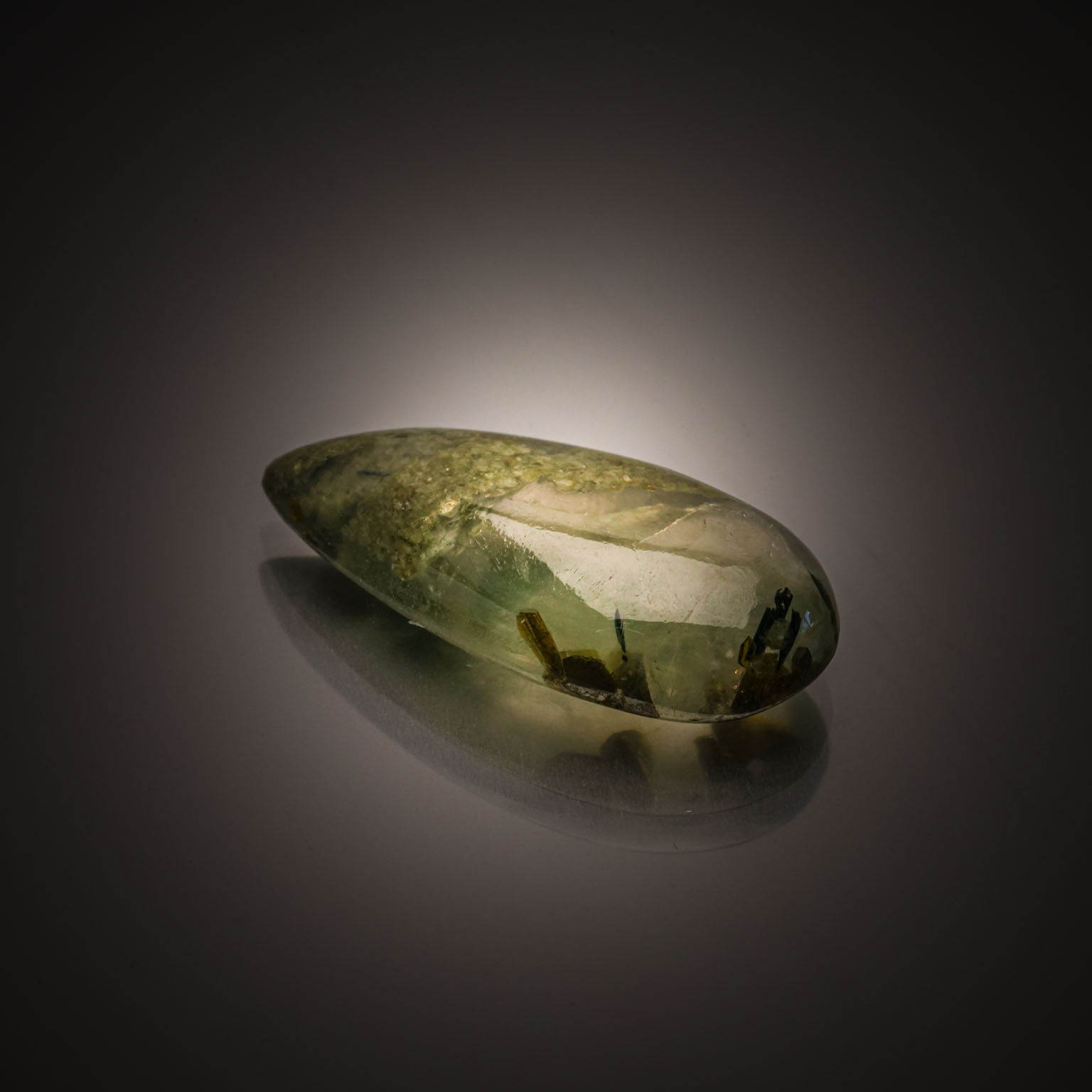 Appairage de diamants ronds sur papier. - Lazuli