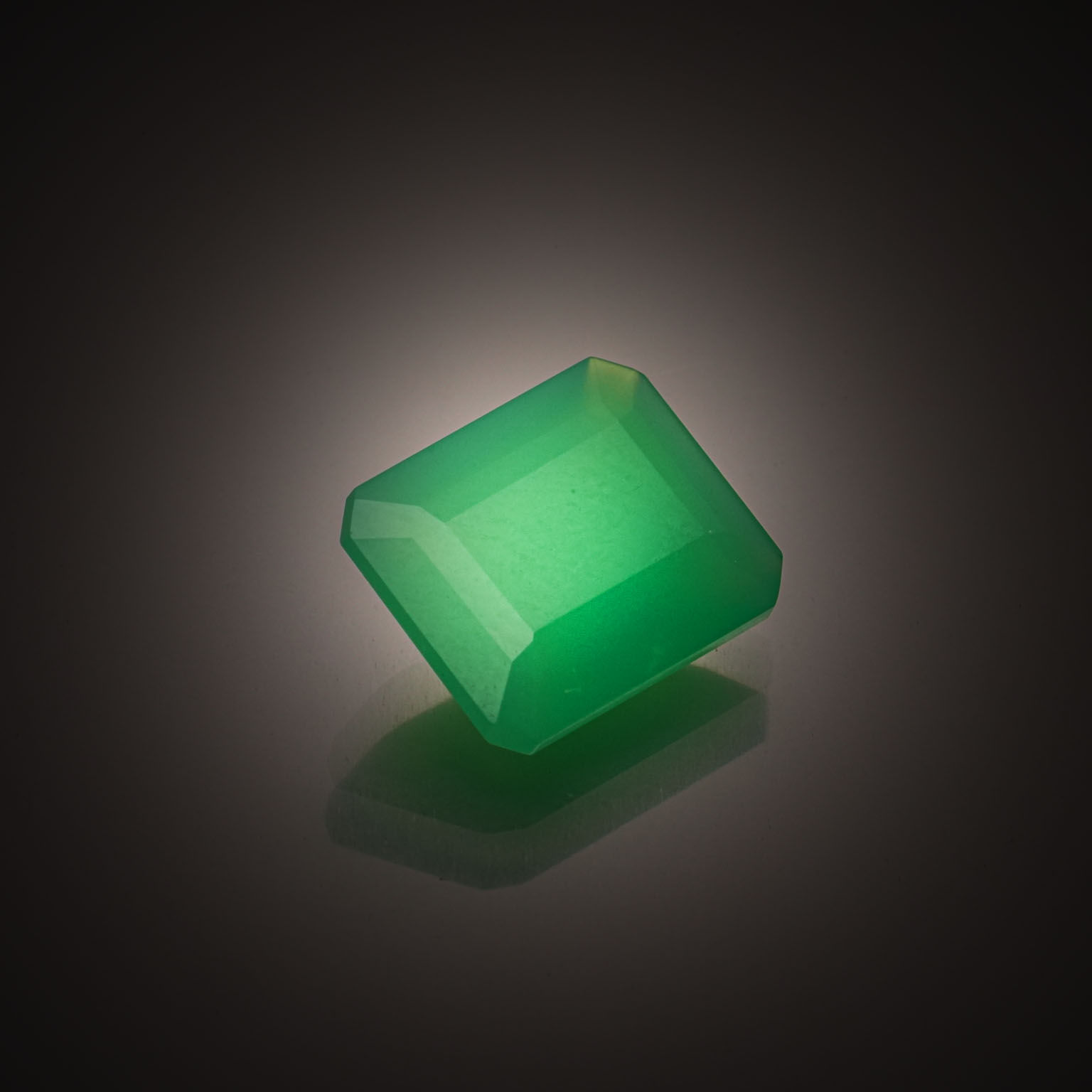 Lot de six saphirs ronds sur papier. - Lazuli