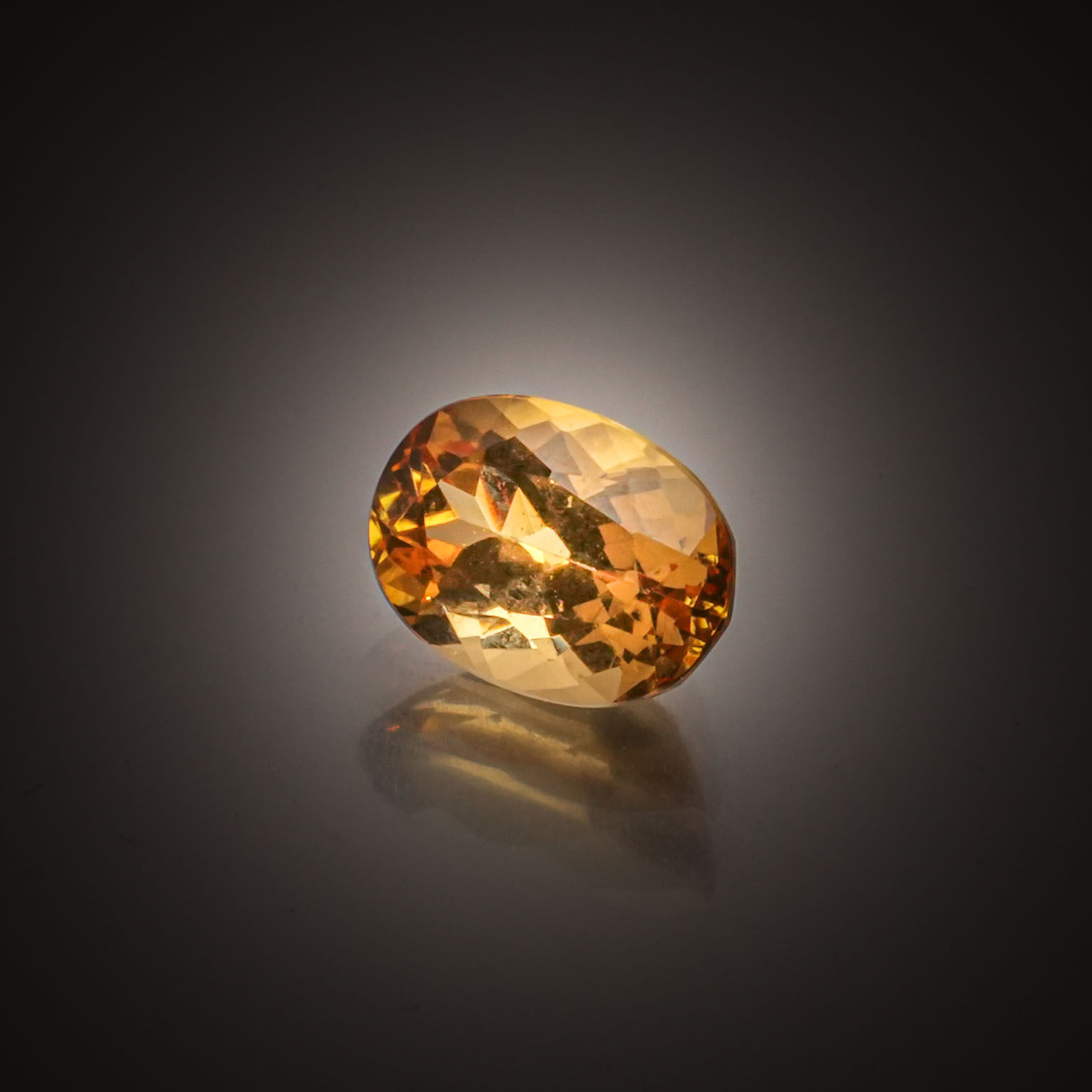 Lot de dix topazes bleues sur papier. - Lazuli