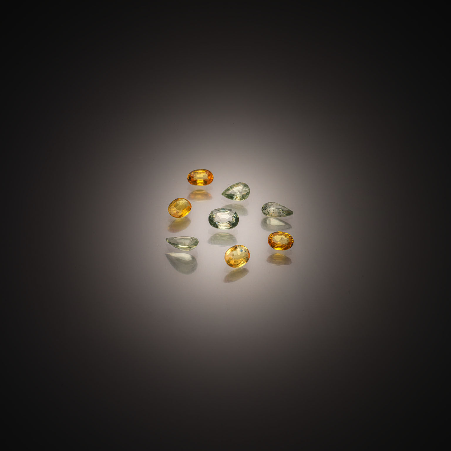 Diamant taille ancienne sur papier. - Lazuli