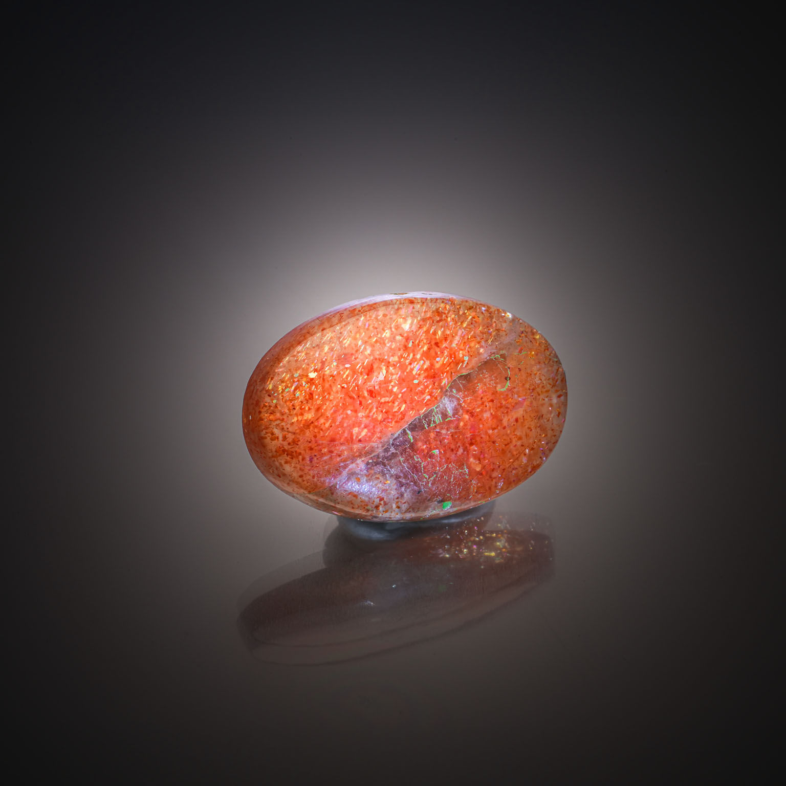 Lot de quinze aigues-marines rondes sur papier. - Lazuli