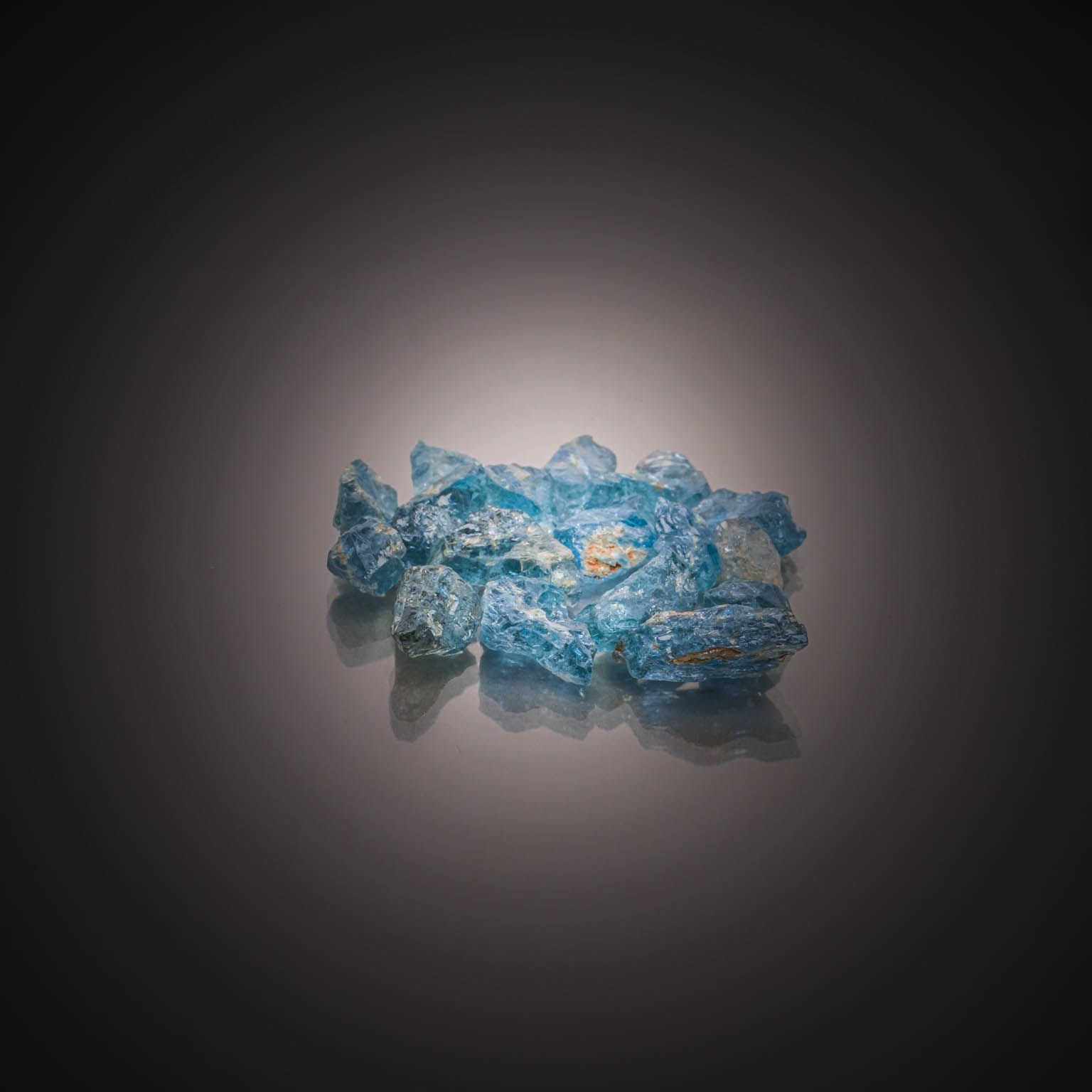 Lot de six citrines marquises sur papier. - Lazuli