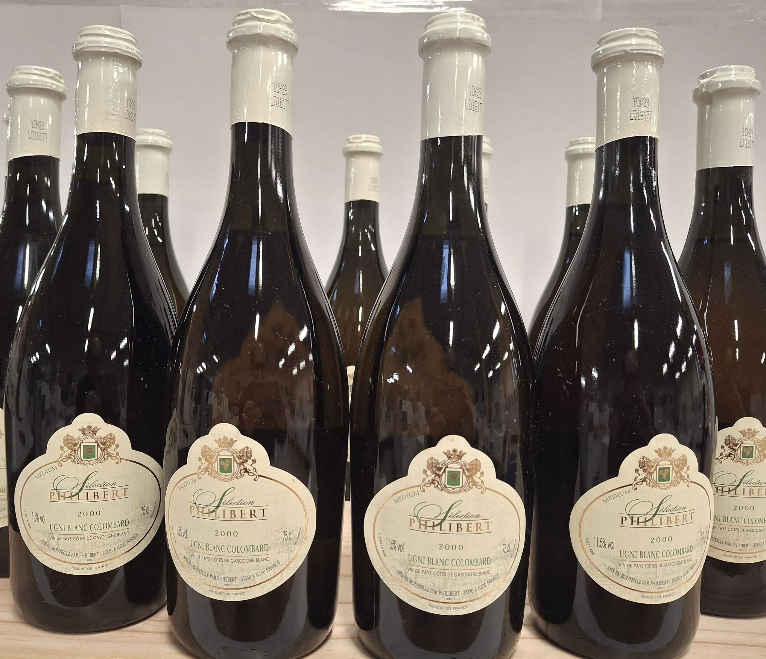 12 Bouteilles de Côtes de Gascogne Blanc 2000 Colombard , sélectionné par les Vignerons de Philibert Médium - Lazuli