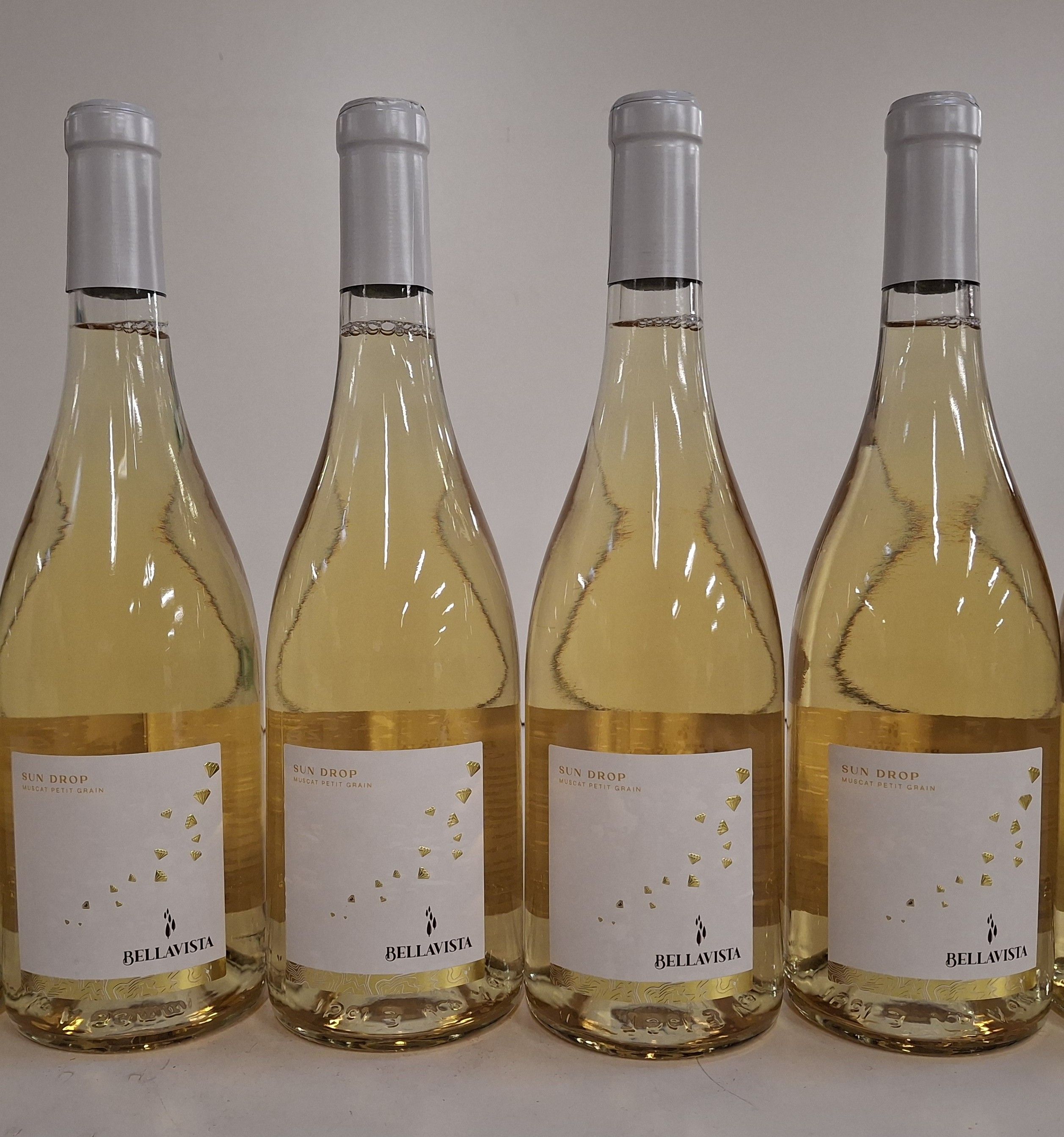 Lot comprenant 1 rhum arrangé utc 4 à la banane flambée, de la Réunion 50 cl vol 40 % - Lazuli