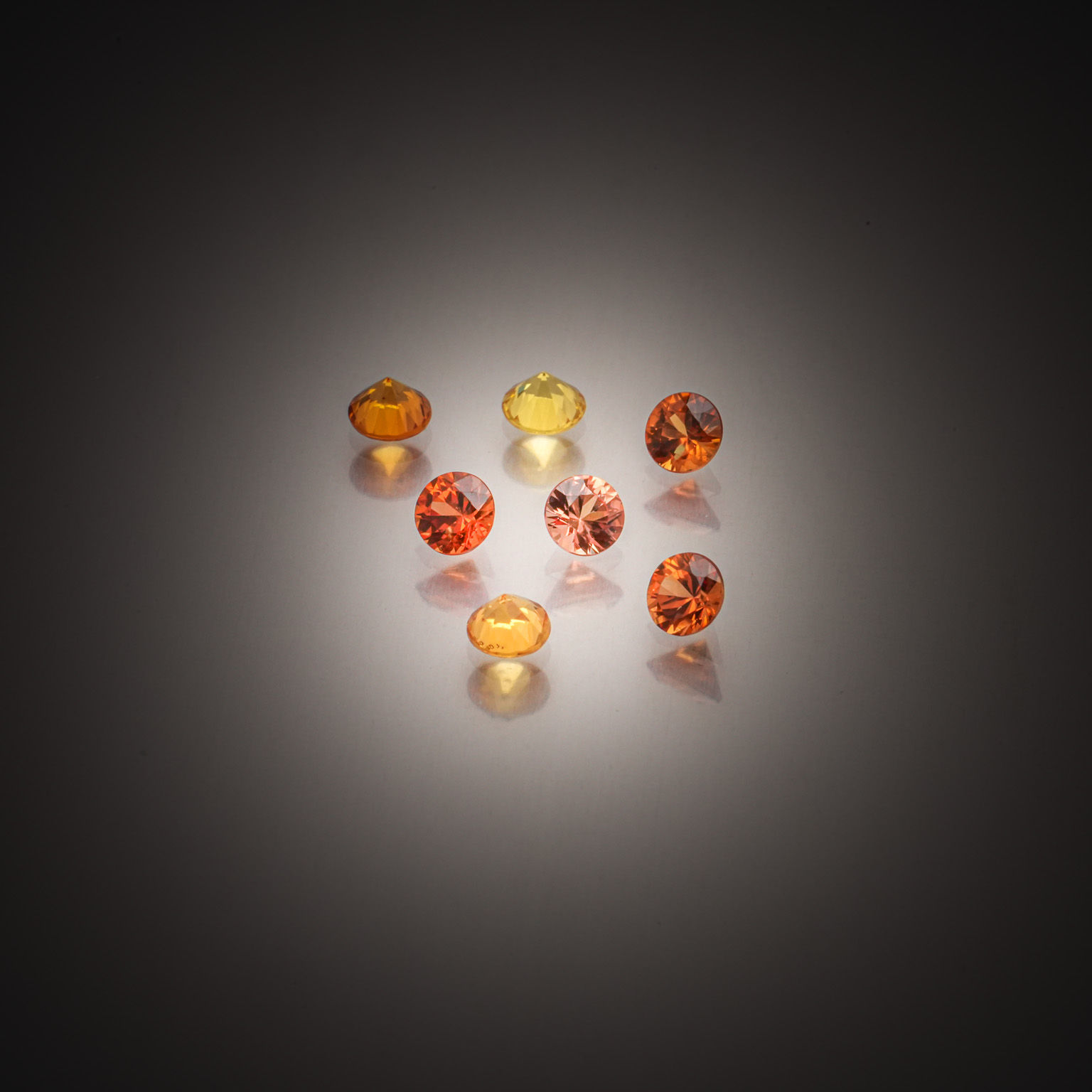 Lot de douze rubis sur papier. - Lazuli