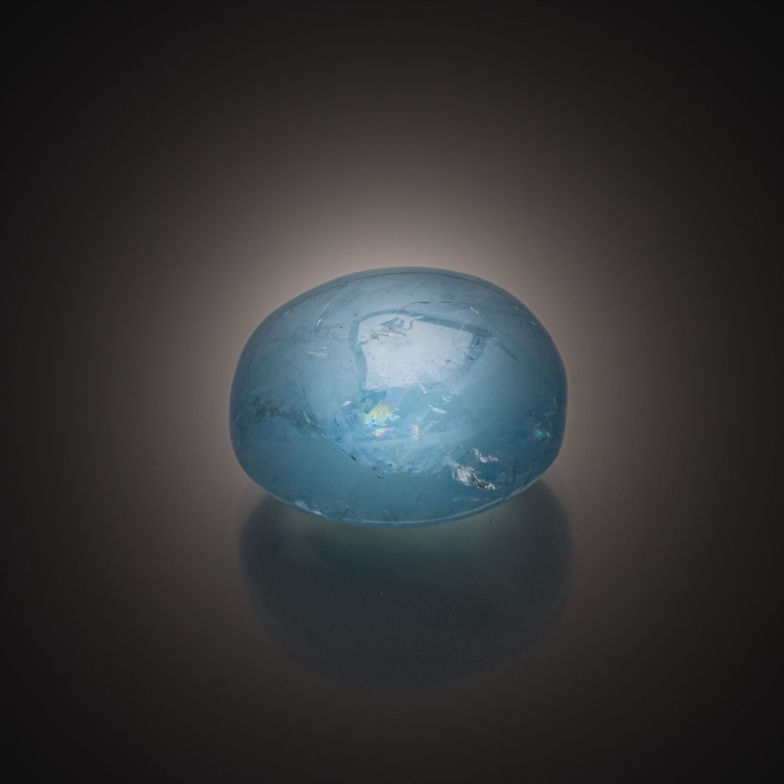 Lot de trois saphirs marquises sur papier. - Lazuli