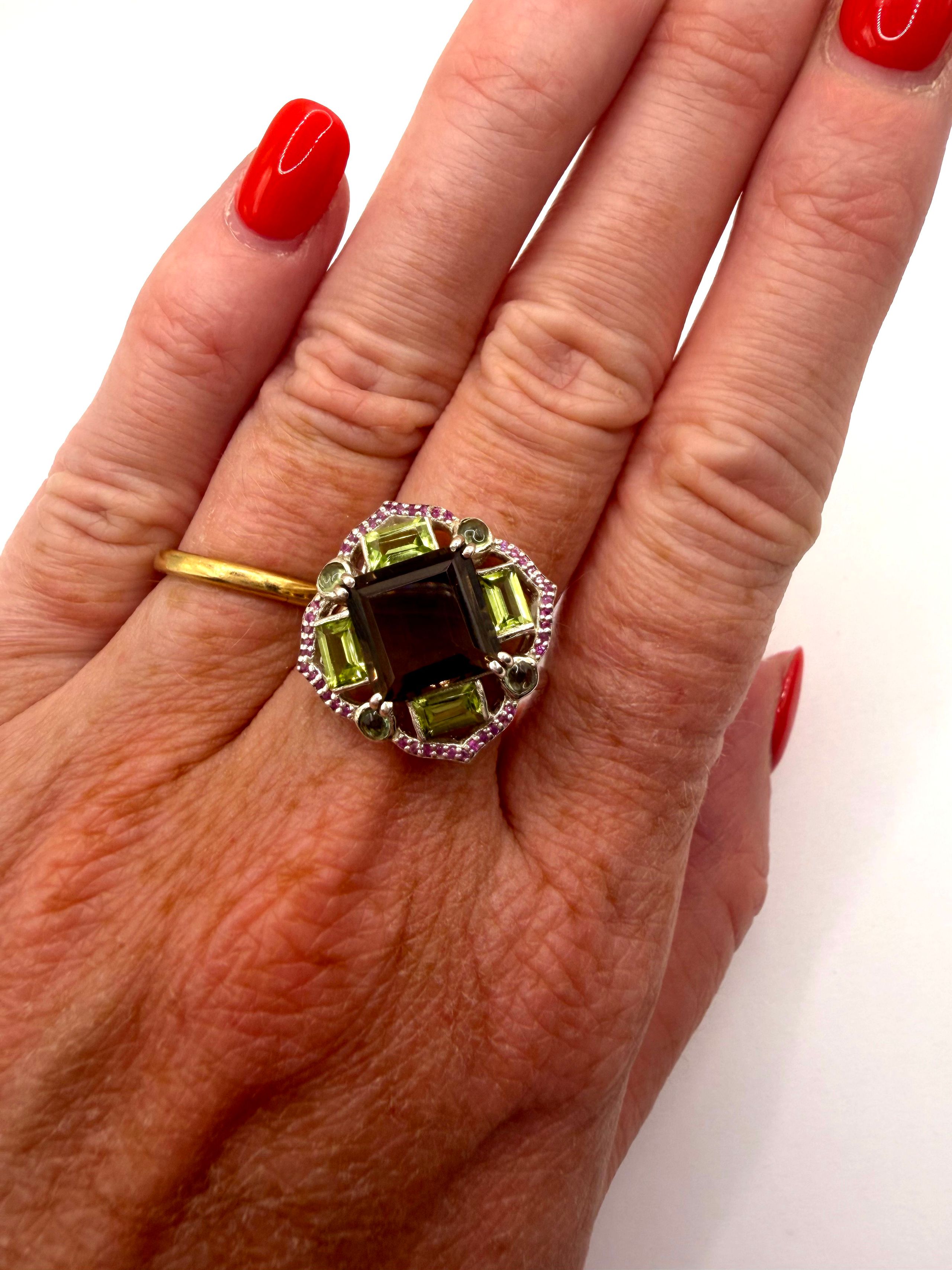 Bague en or jaune et gris (750 millièmes) ornée d&rsquo;une pierre blanche. - Lazuli