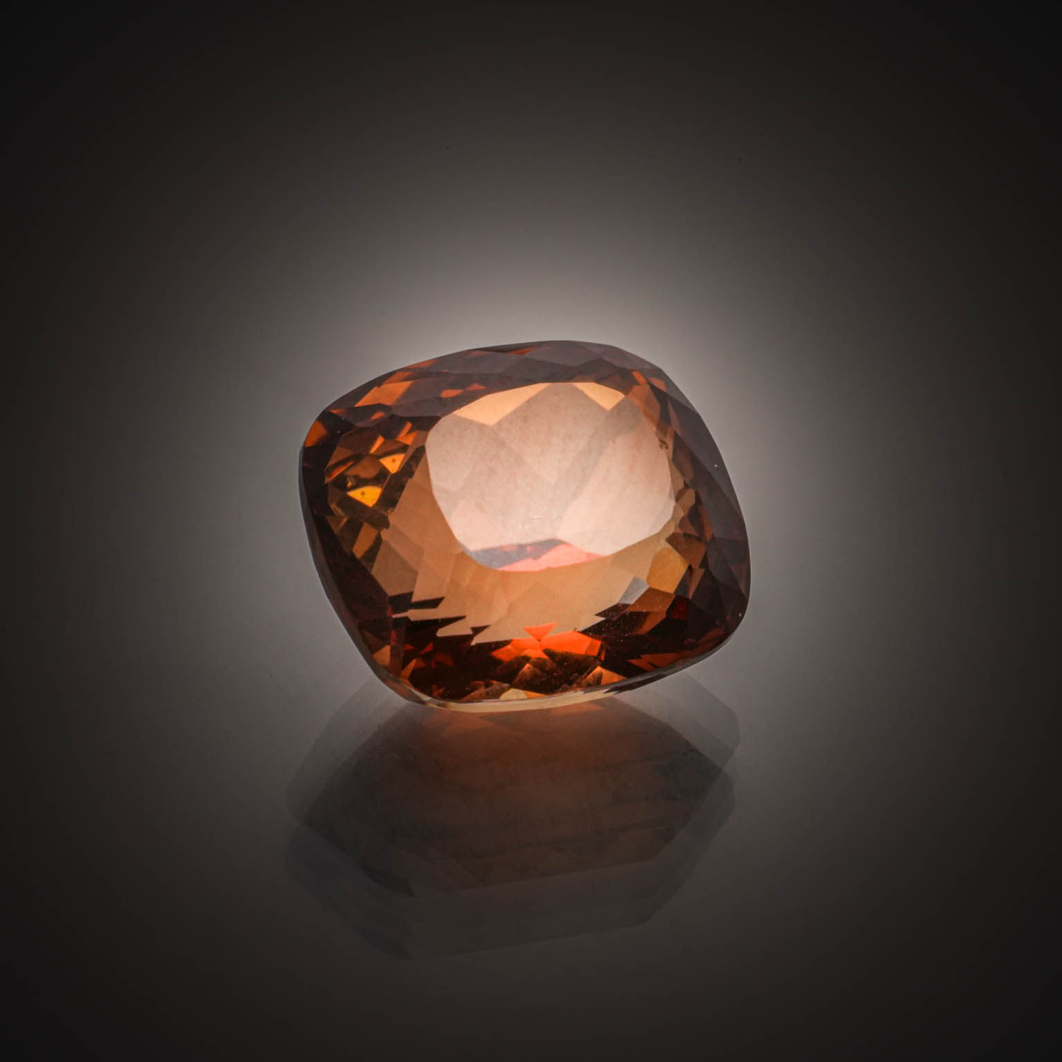 Grandidierite ovale sur papier. - Lazuli