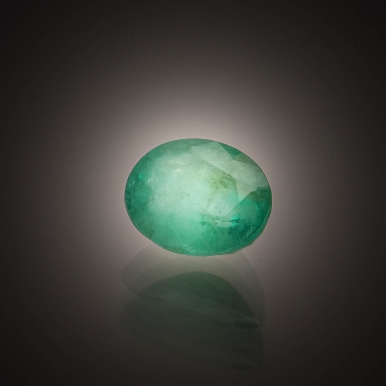 Saphir bleu/vert trillion sur papier. - Lazuli