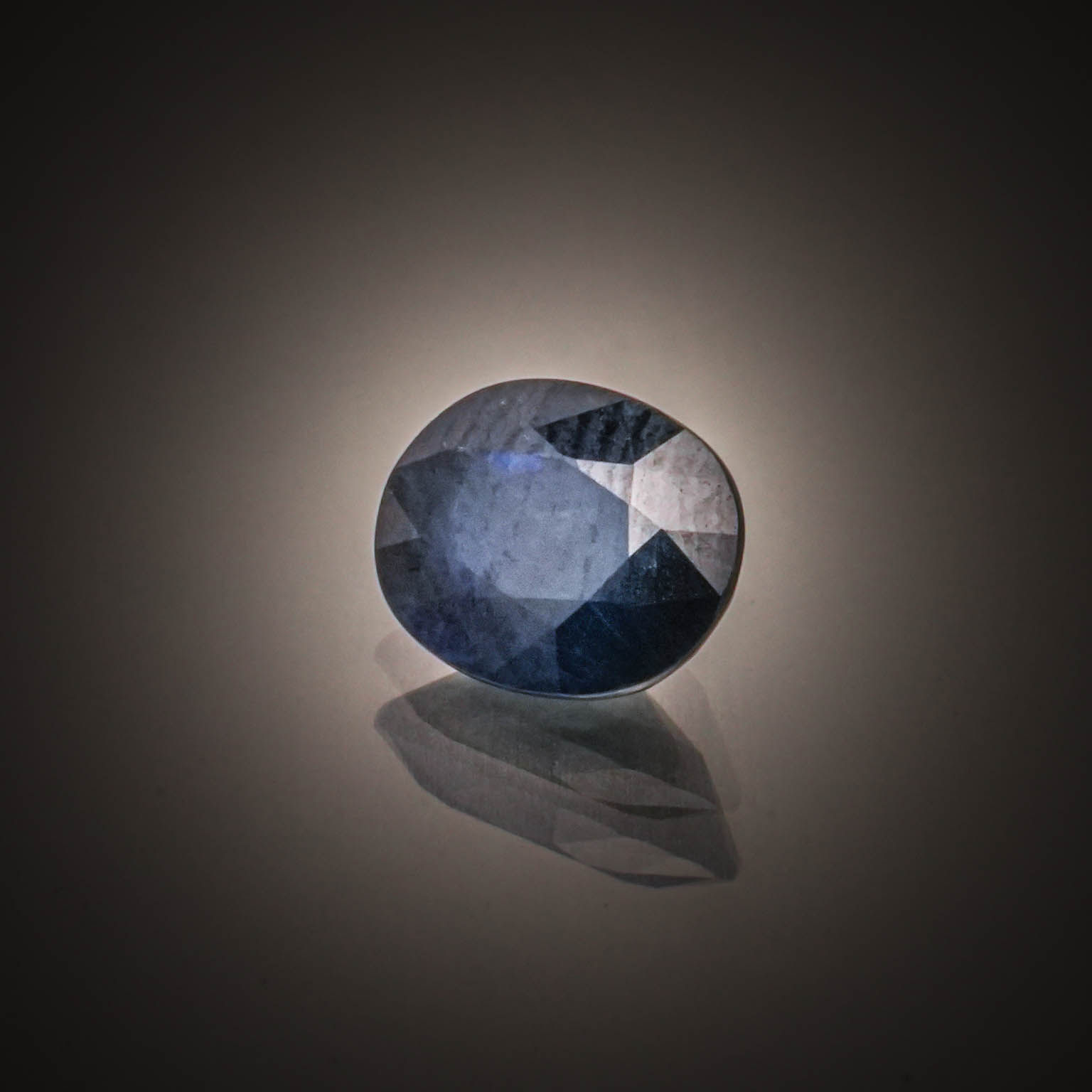 Quartz lemon rectangulaire sur papier. - Lazuli