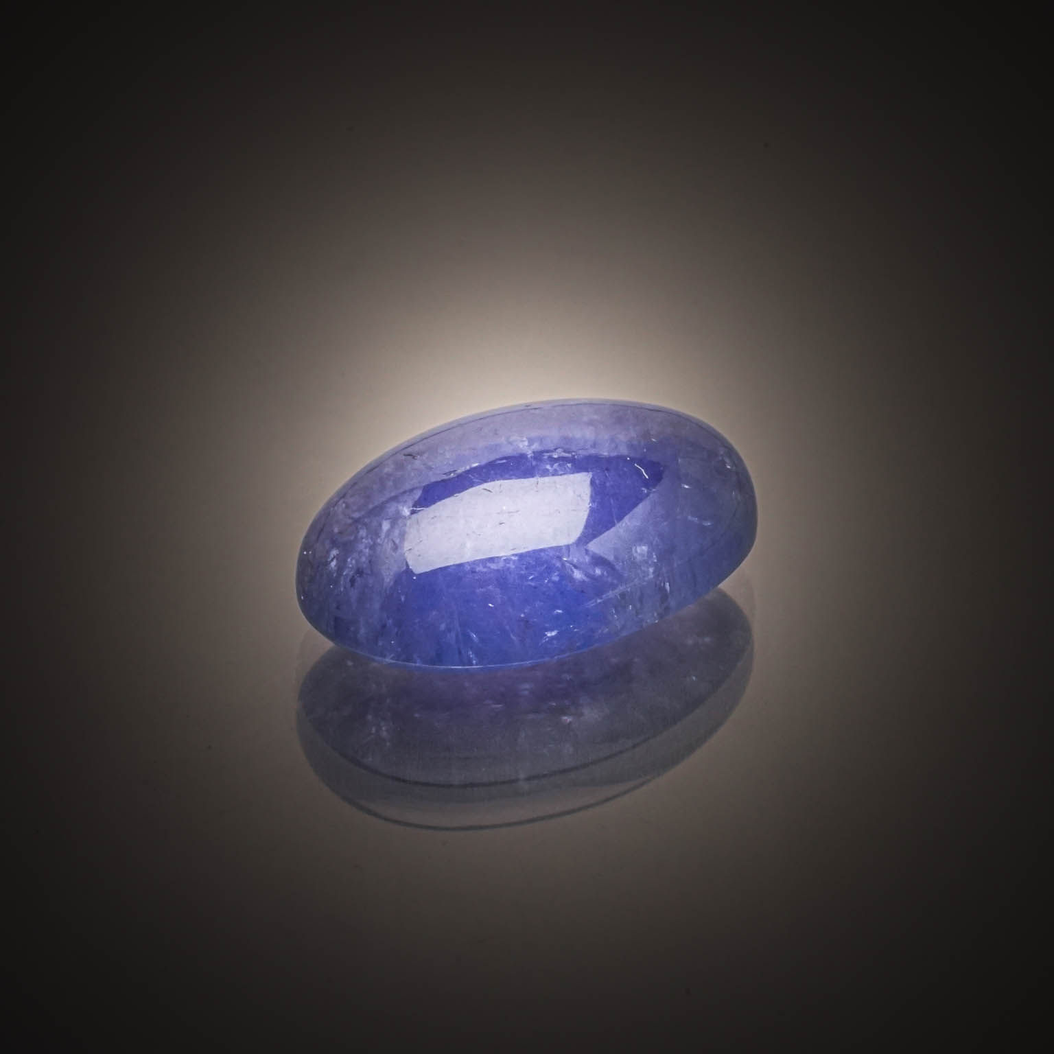 Citrine poire sur papier. - Lazuli