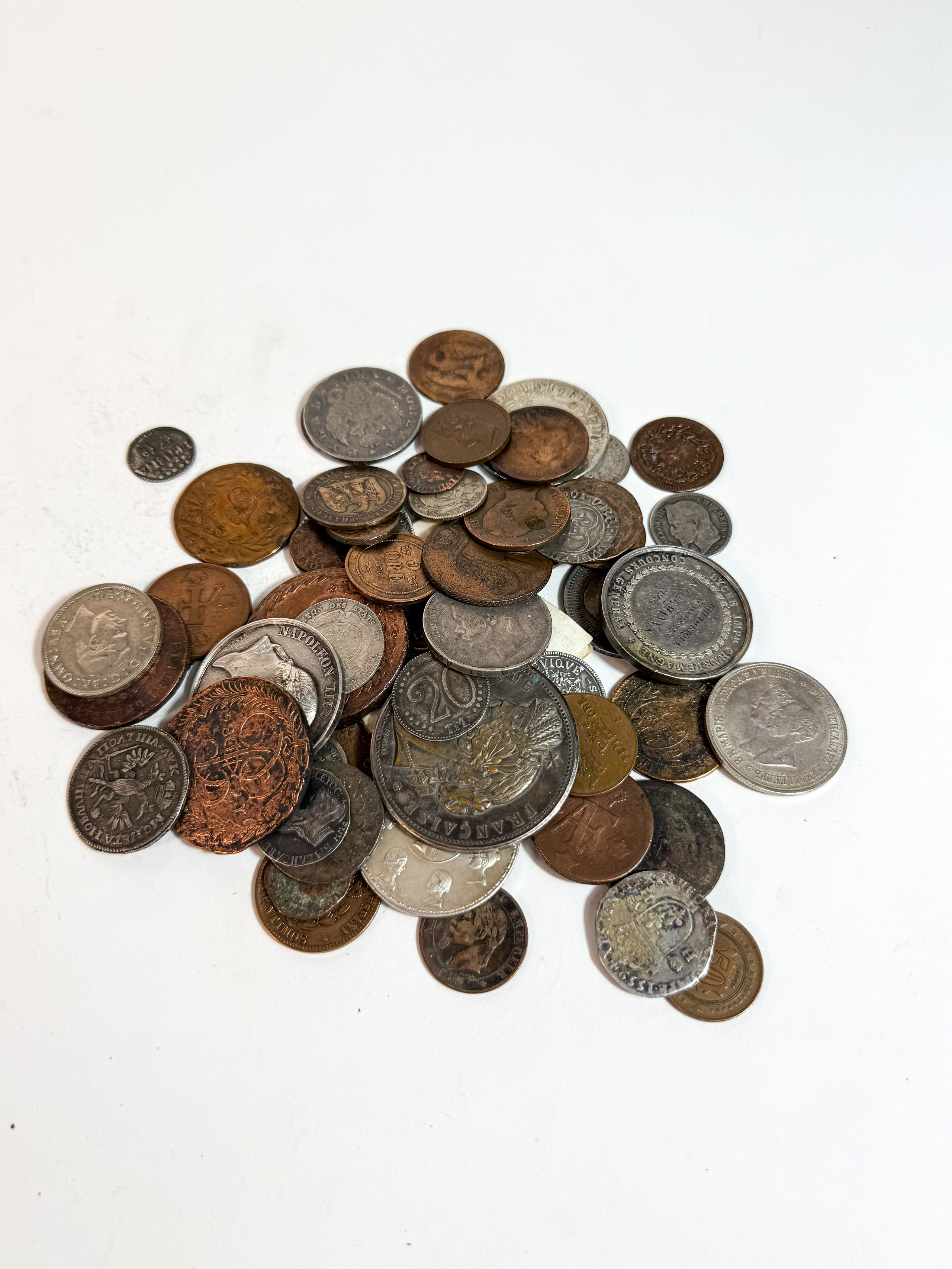 Lot de pièces diverses en argent et bronze dont : - Lazuli