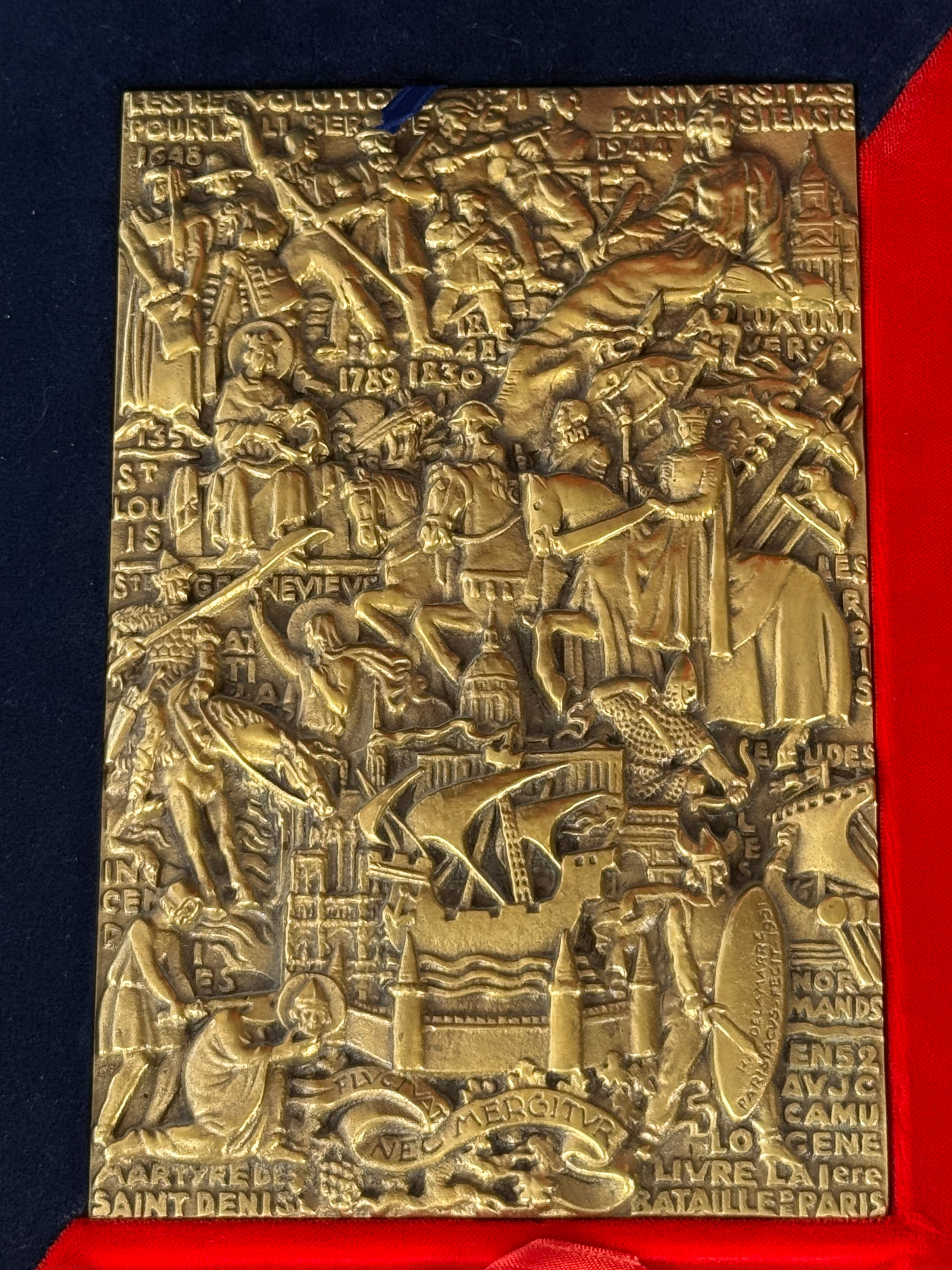 ARTHUS BERTRAND Paris – R. DELAMARRE - Lazuli