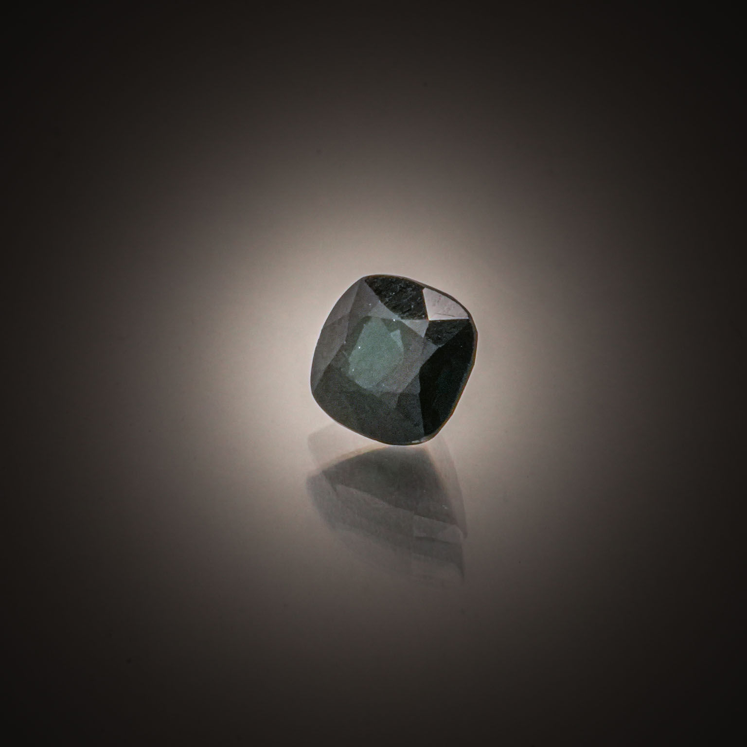 Lot de tourmalines sur papier. - Lazuli