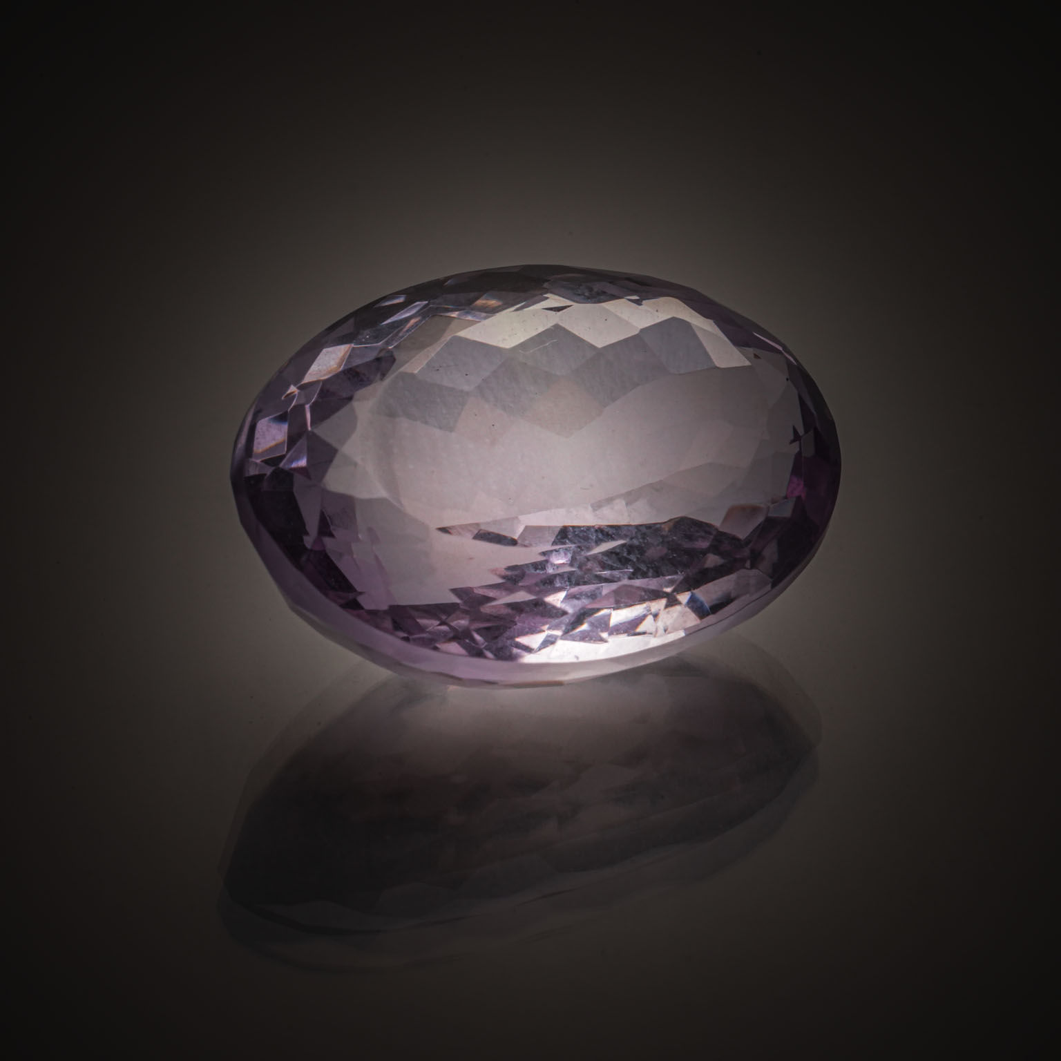 Lot de tanzanites rondes sur papier. - Lazuli