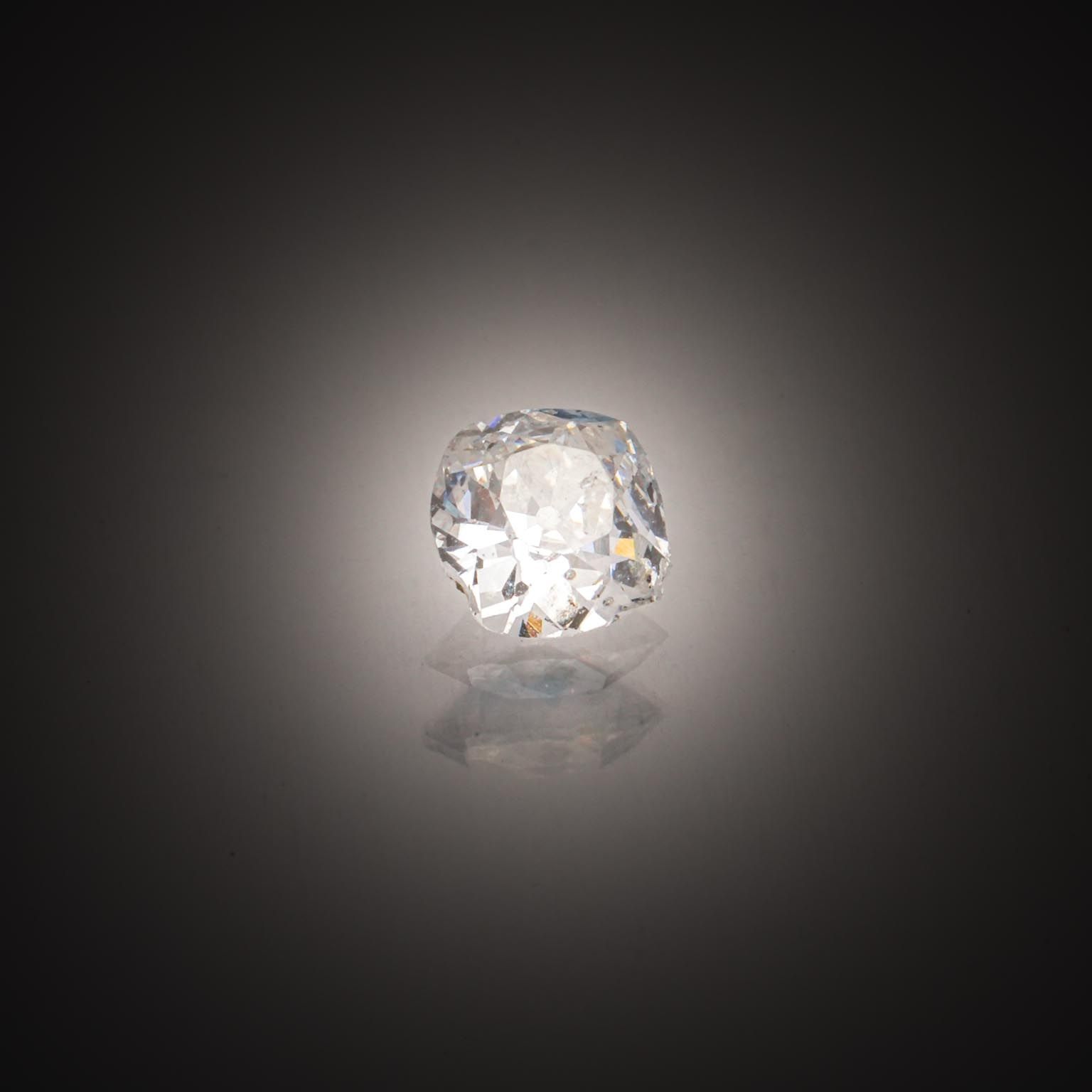 Diamant taille ancienne sur papier. - Lazuli