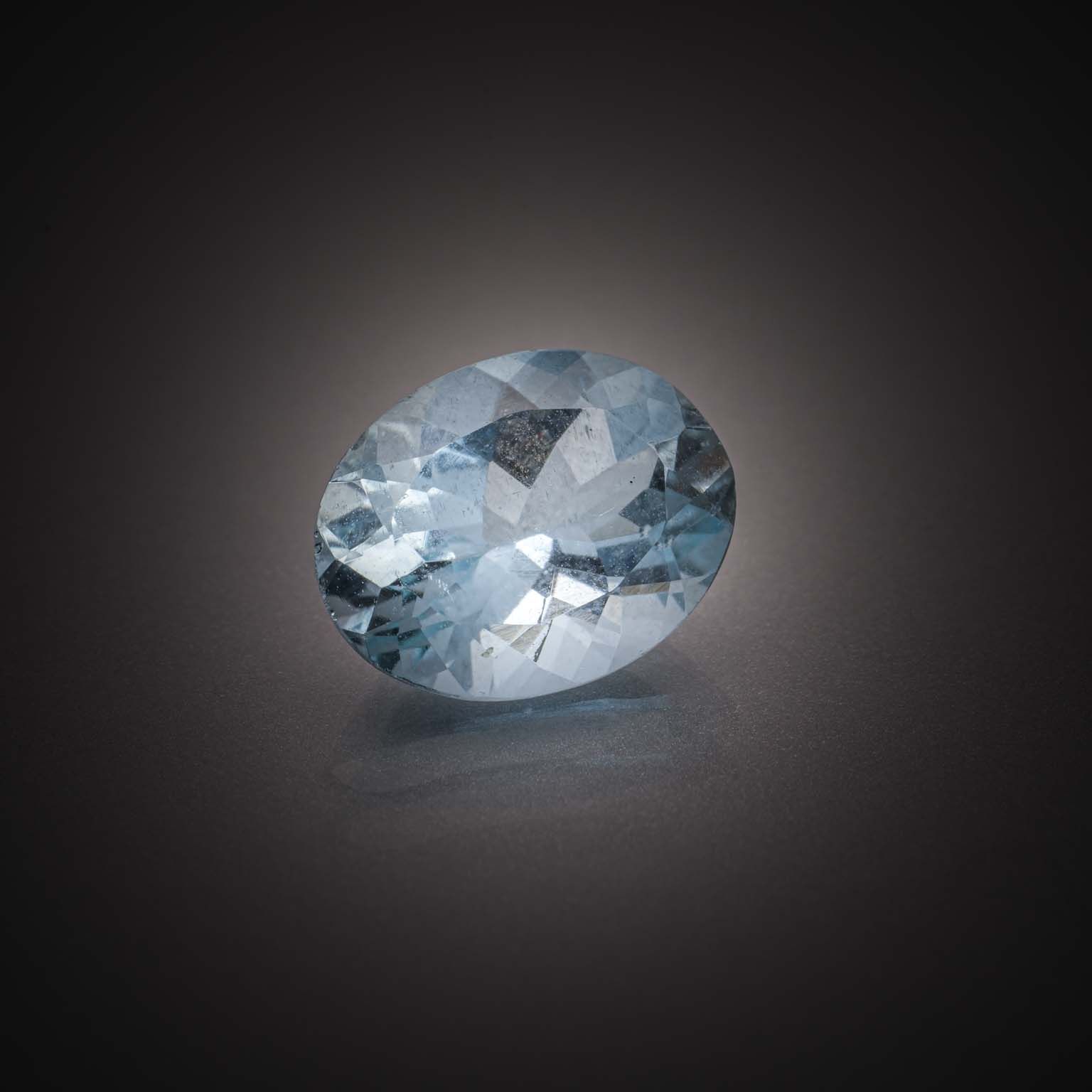 Lot de tanzanites rondes sur papier. - Lazuli