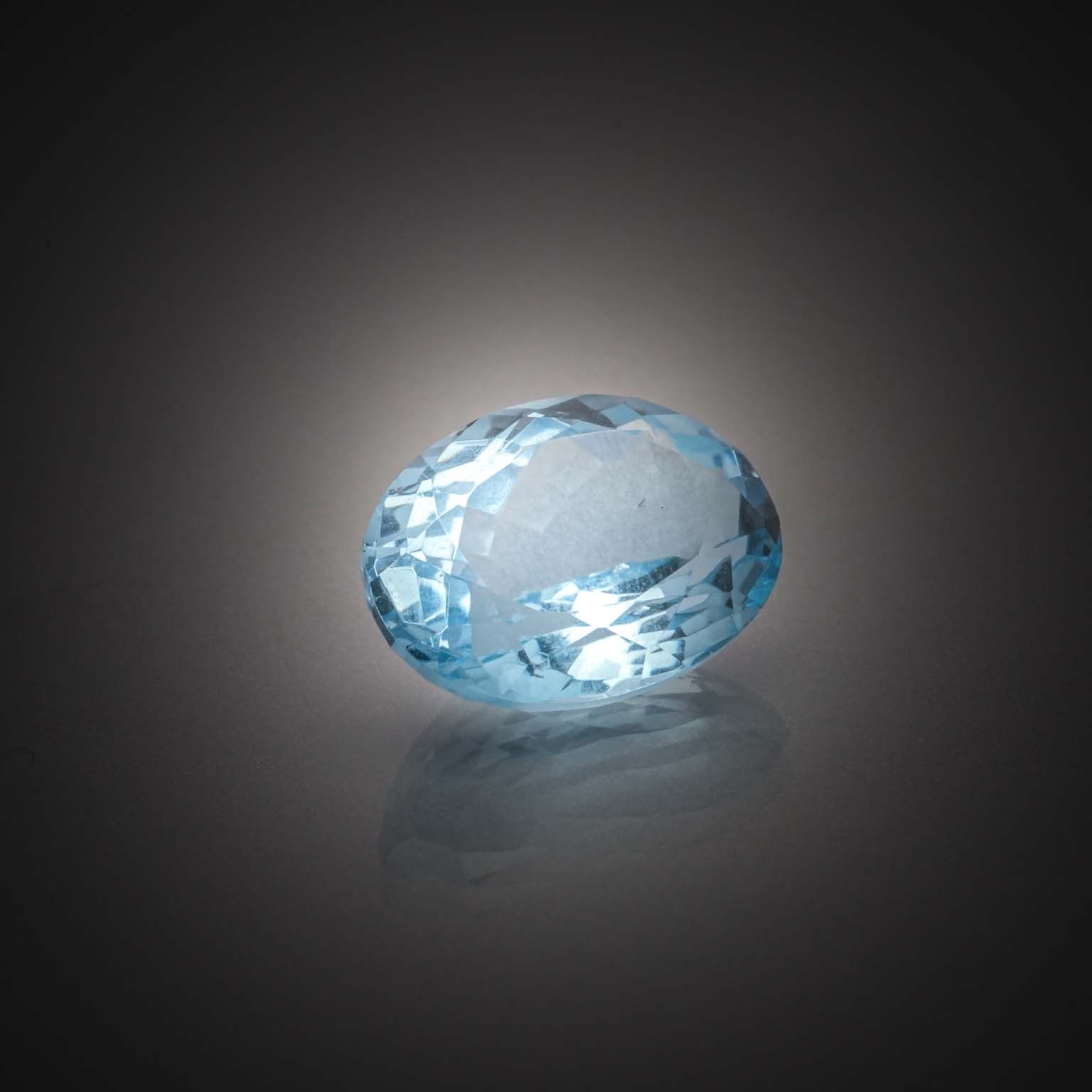 Lot d&rsquo;émeraudes rondes sur papier. - Lazuli